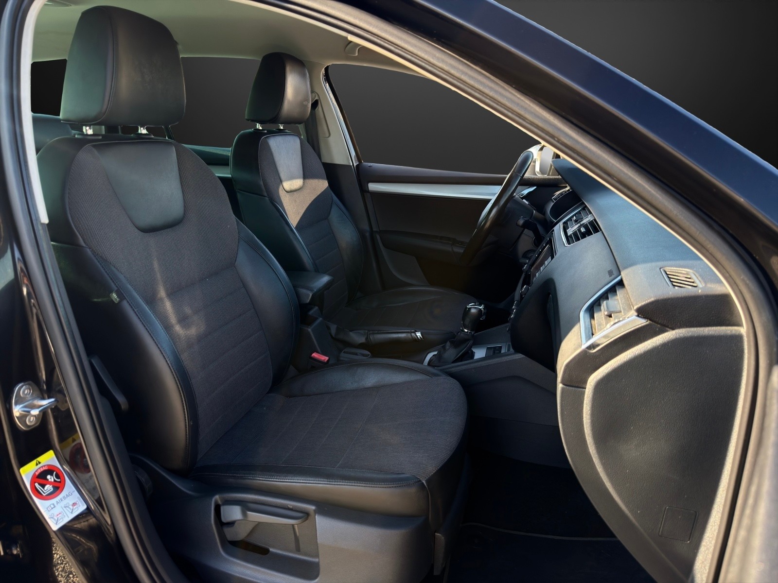 SKODA Octavia Combi 2.0 TDI Ambition DSG mit 150 PS-image-8