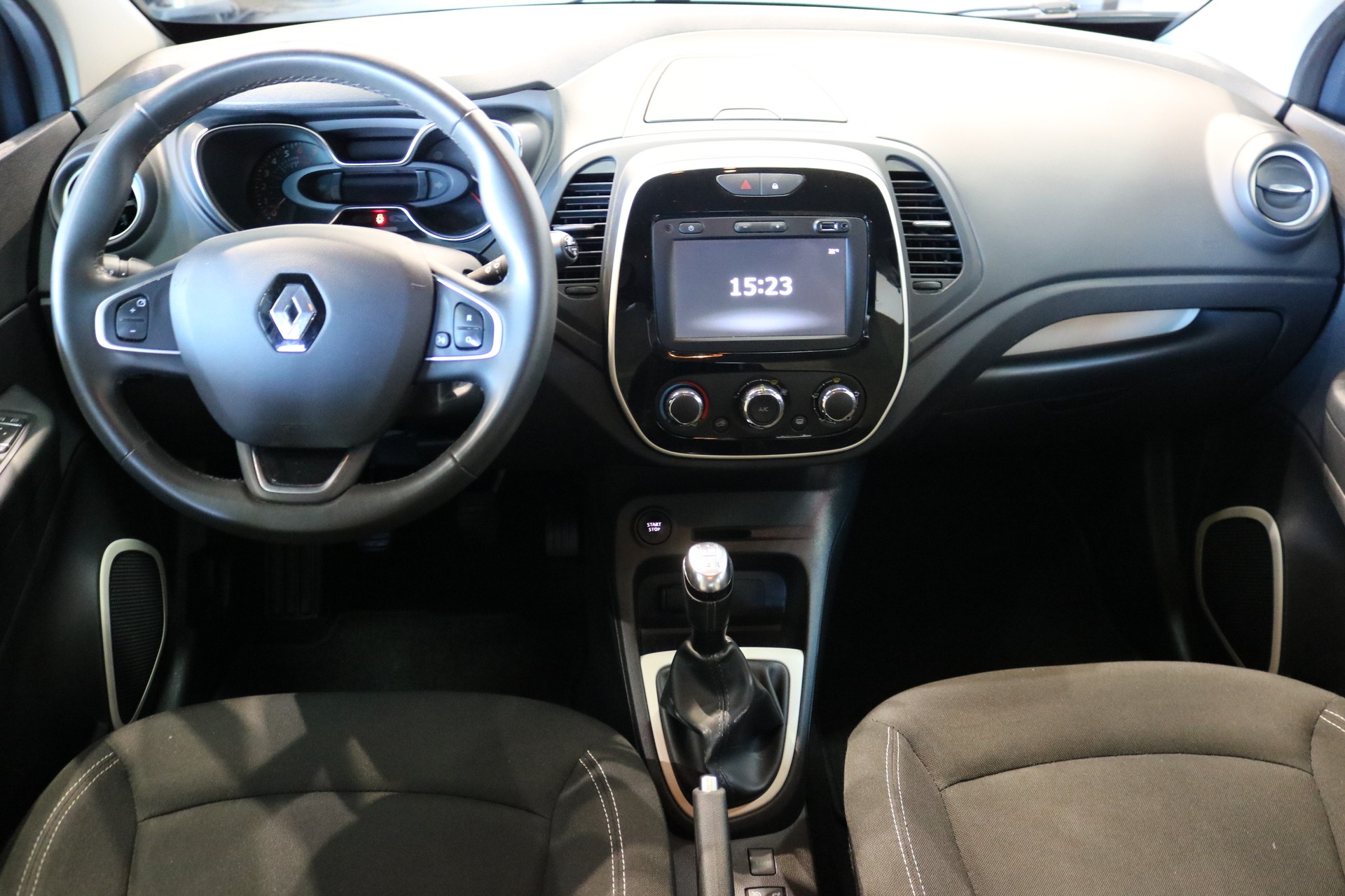 RENAULT Captur 0.9 12V Zen-image-1
