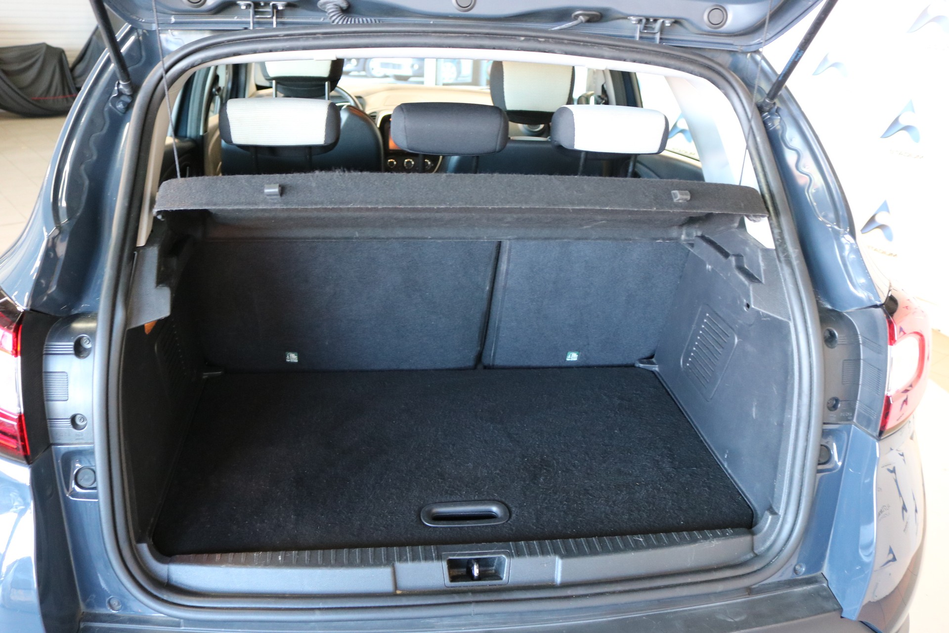 RENAULT Captur 0.9 12V Zen-image-31