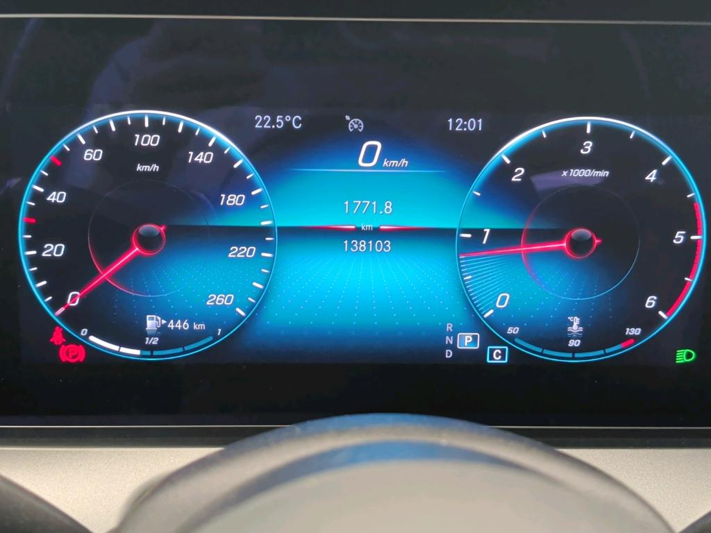 MERCEDES-BENZ E 220 d T 9G-Tronic ** CH Fahrzeug ** 1. Hand ** Frisch ab MFK und Service **-image-8