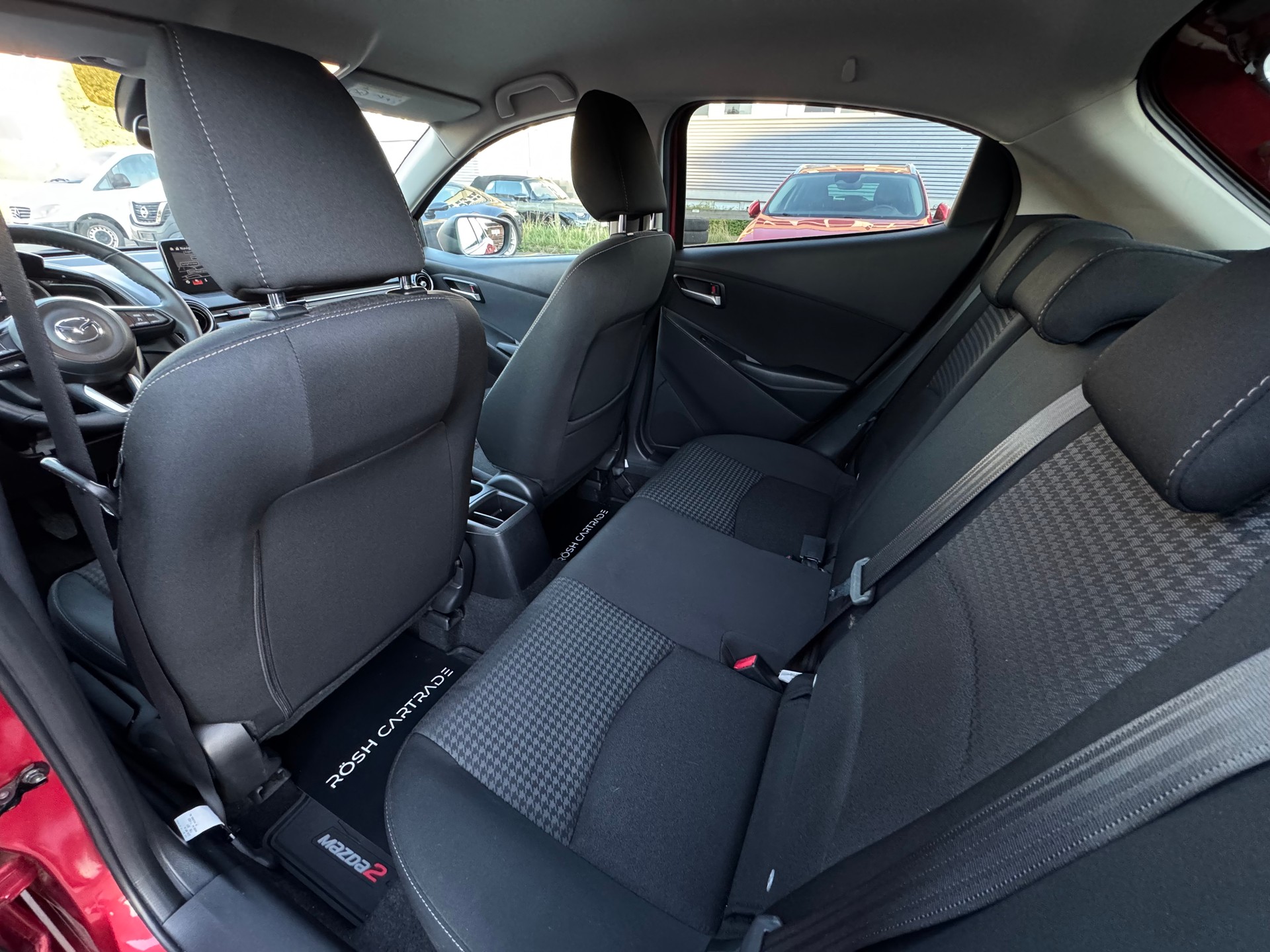 MAZDA 2 SKYACTIV-G 90 Ambition-image-11
