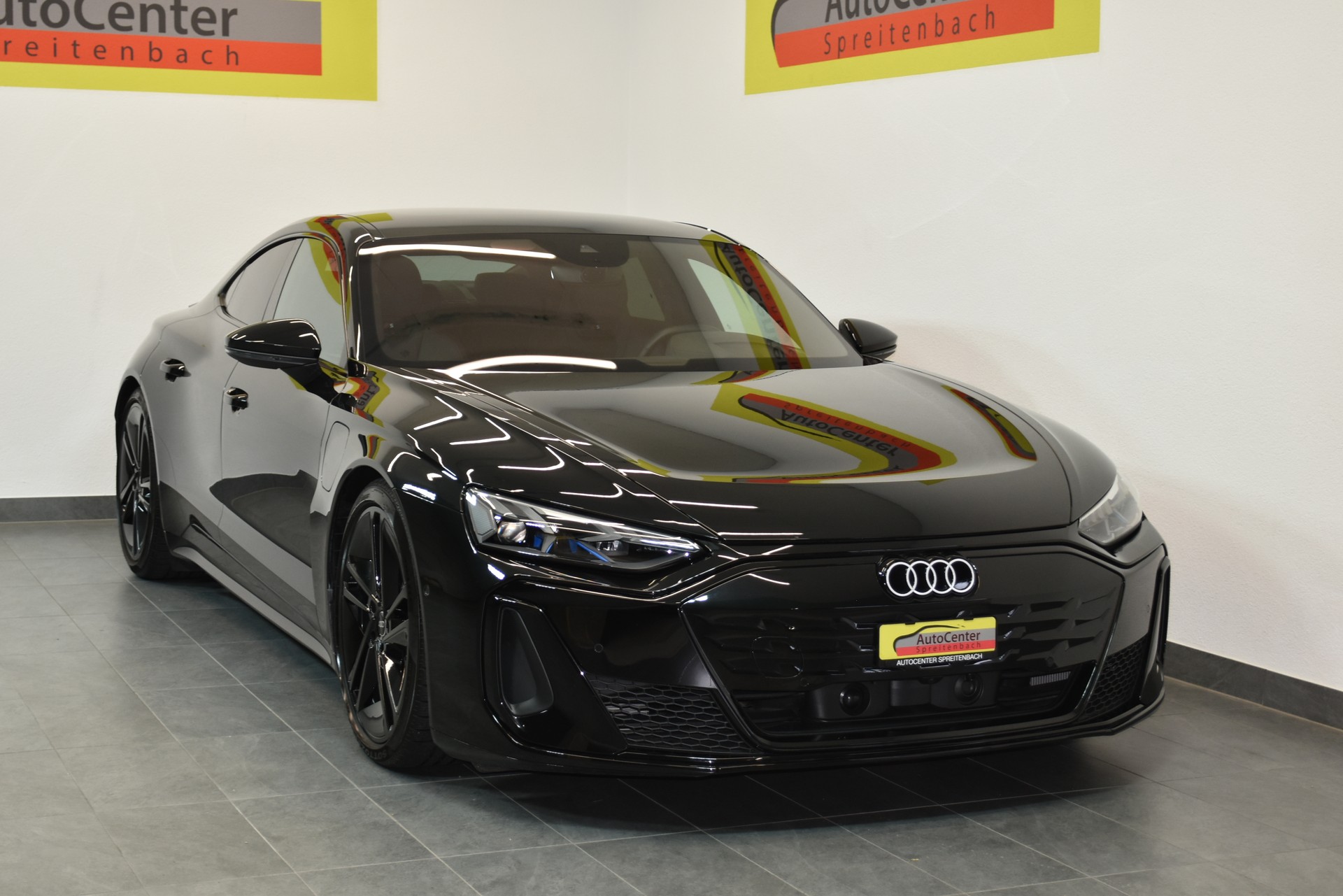 AUDI S e-tron GT quattro-image-0