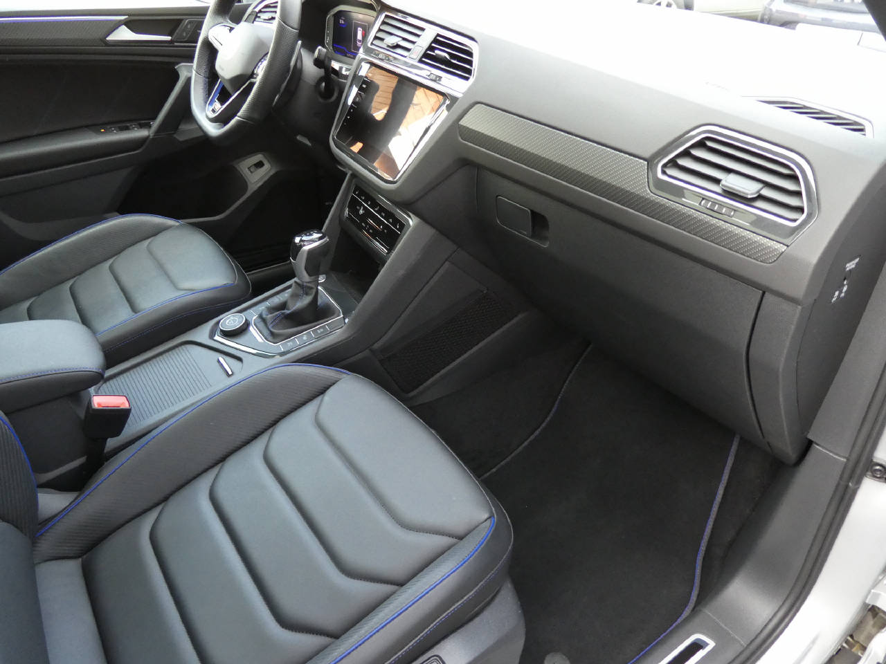 VW Tiguan 2.0 TSI R DSG-image-9