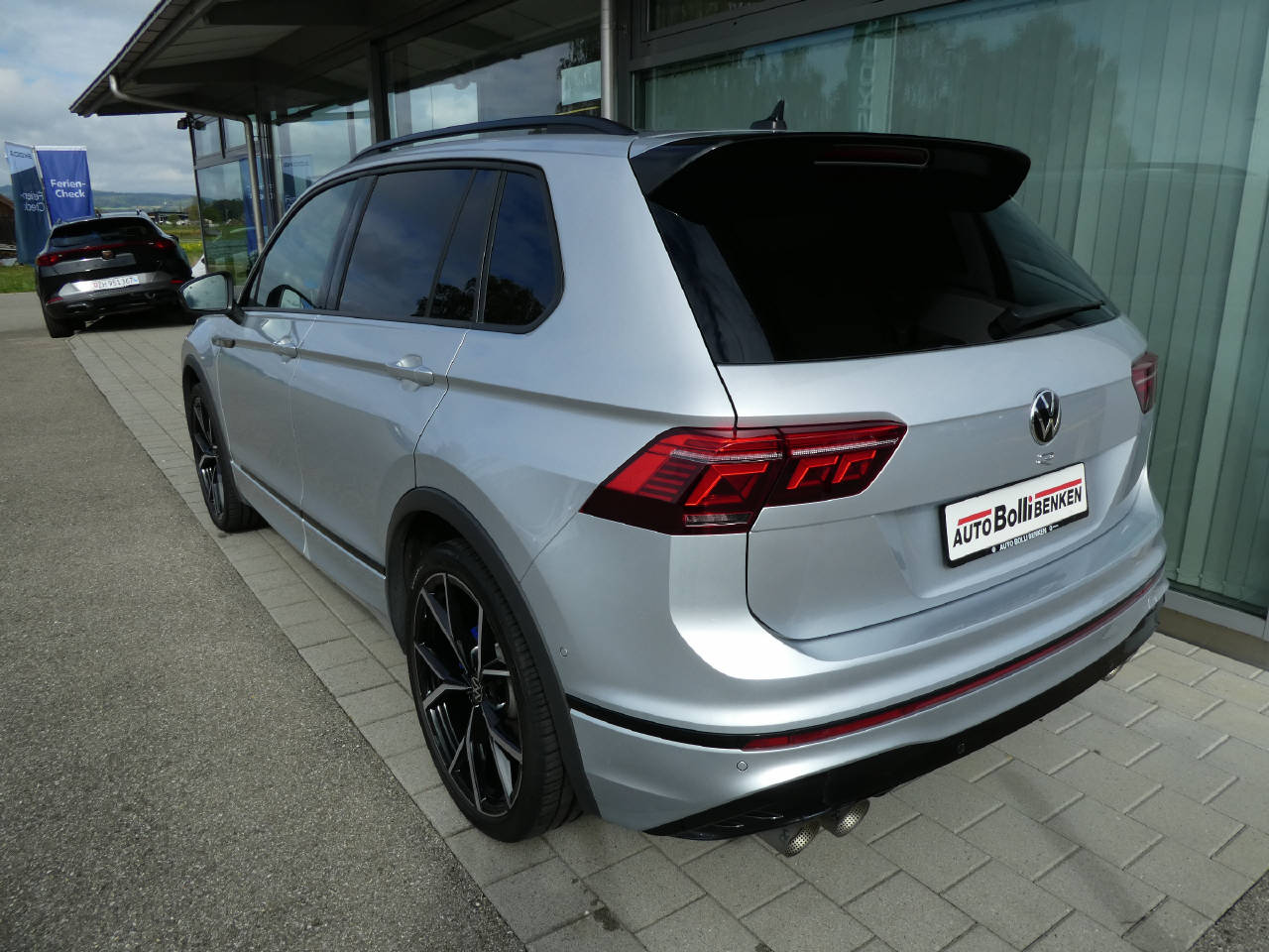VW Tiguan 2.0 TSI R DSG-image-6