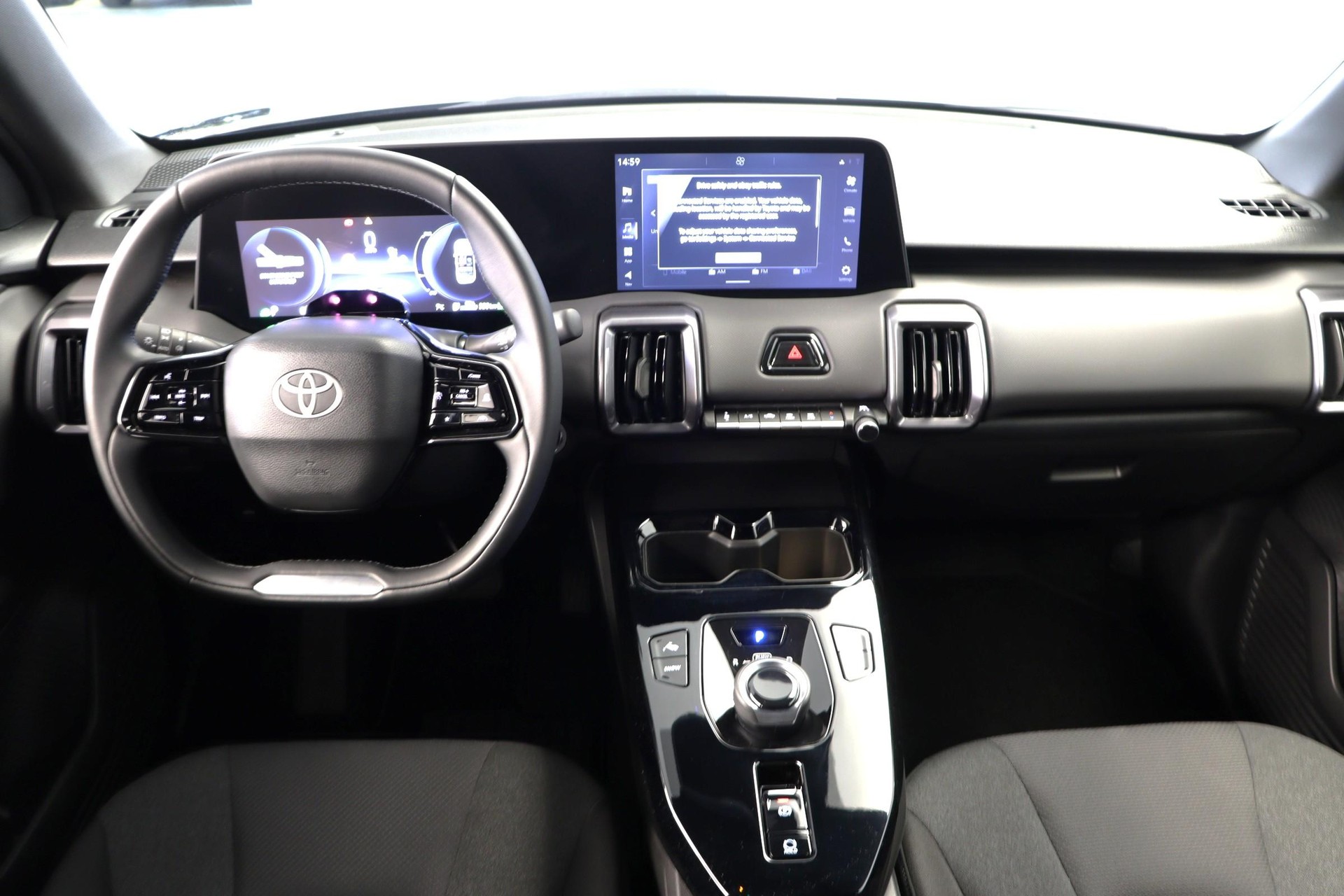 TOYOTA Urban Cruiser Comfort-image-8