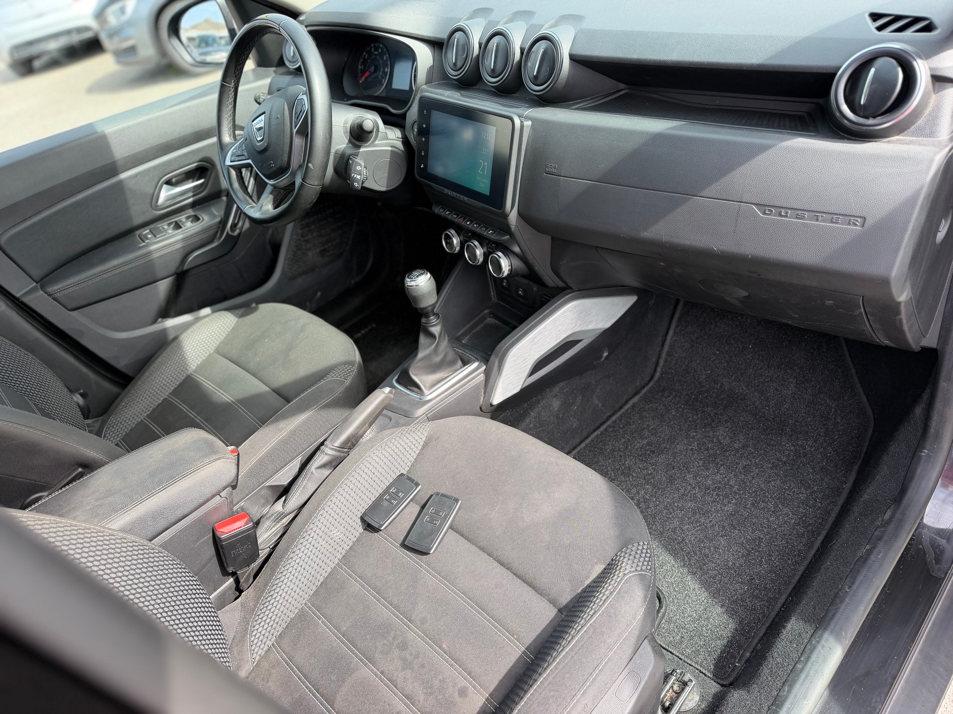 DACIA Duster TCe 150 Extreme 4x4-image-10