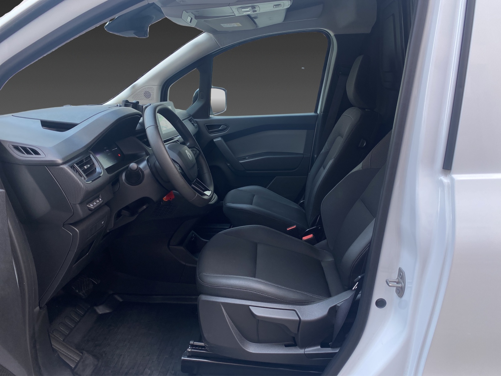 NISSAN Townstar EV45 kWh 22kW L1 Acenta-image-8