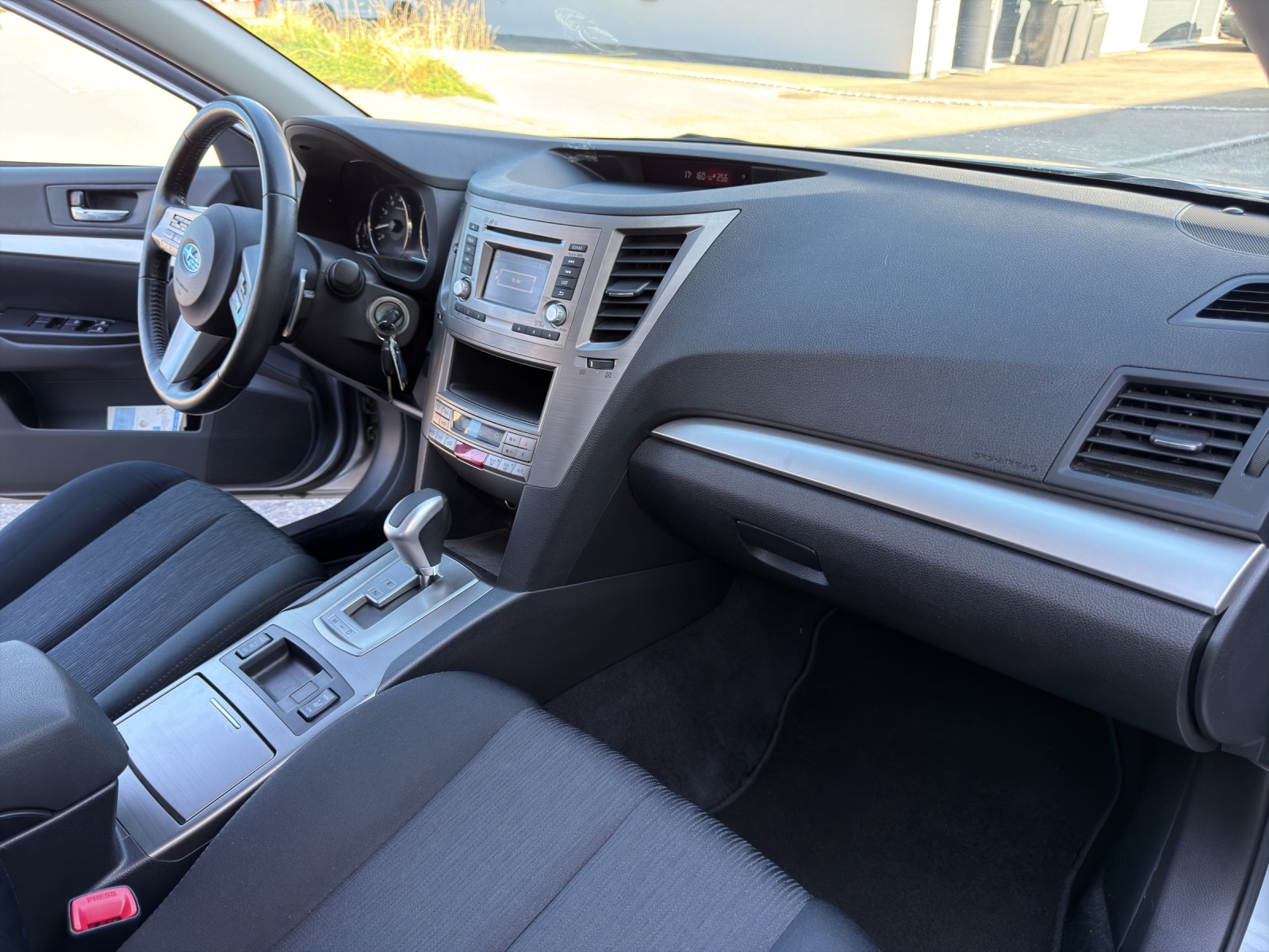 SUBARU Legacy 2.0i Advantage AWD Lineartronic-image-22