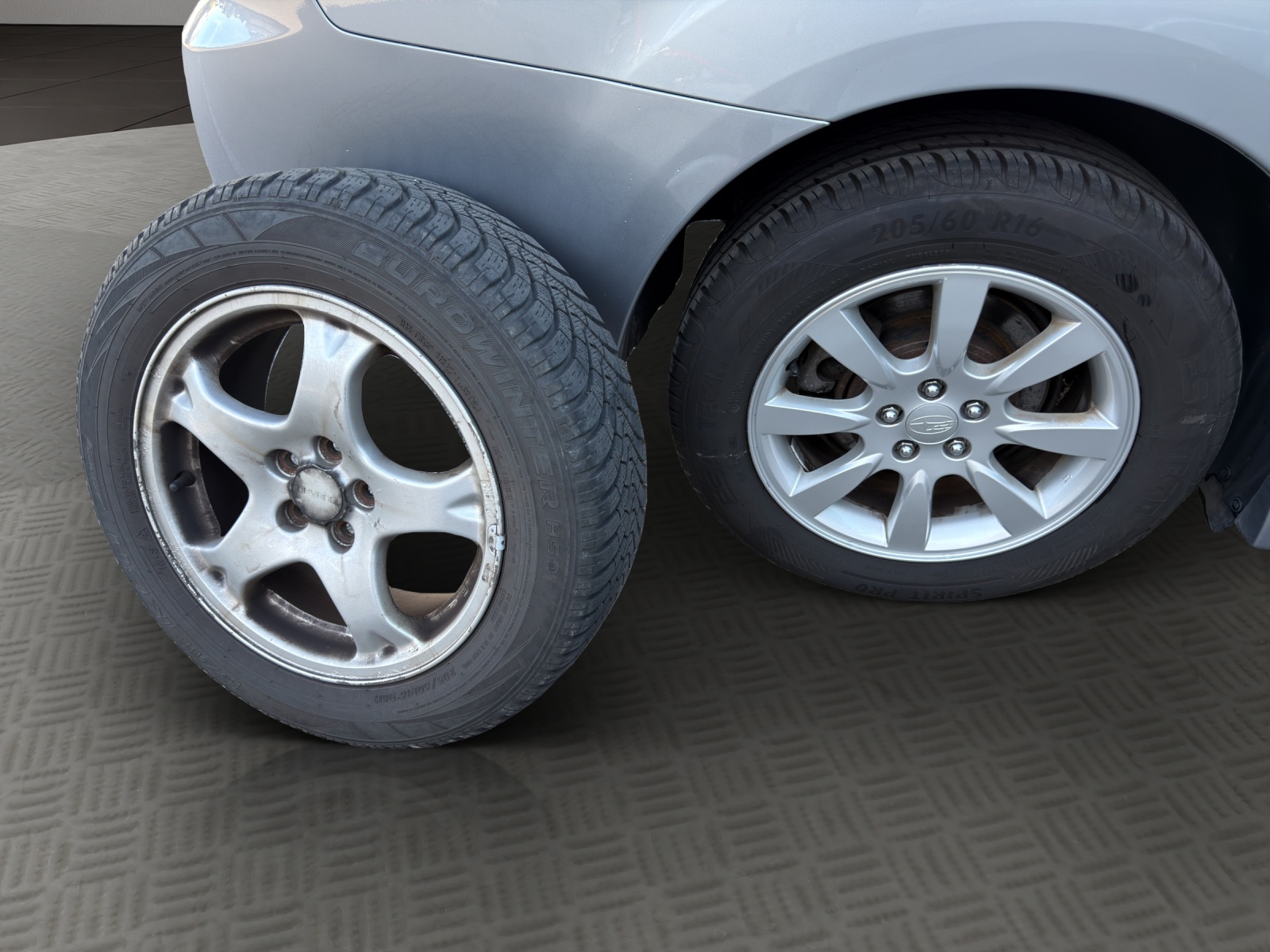 SUBARU Legacy 2.0i Advantage AWD Lineartronic-image-19