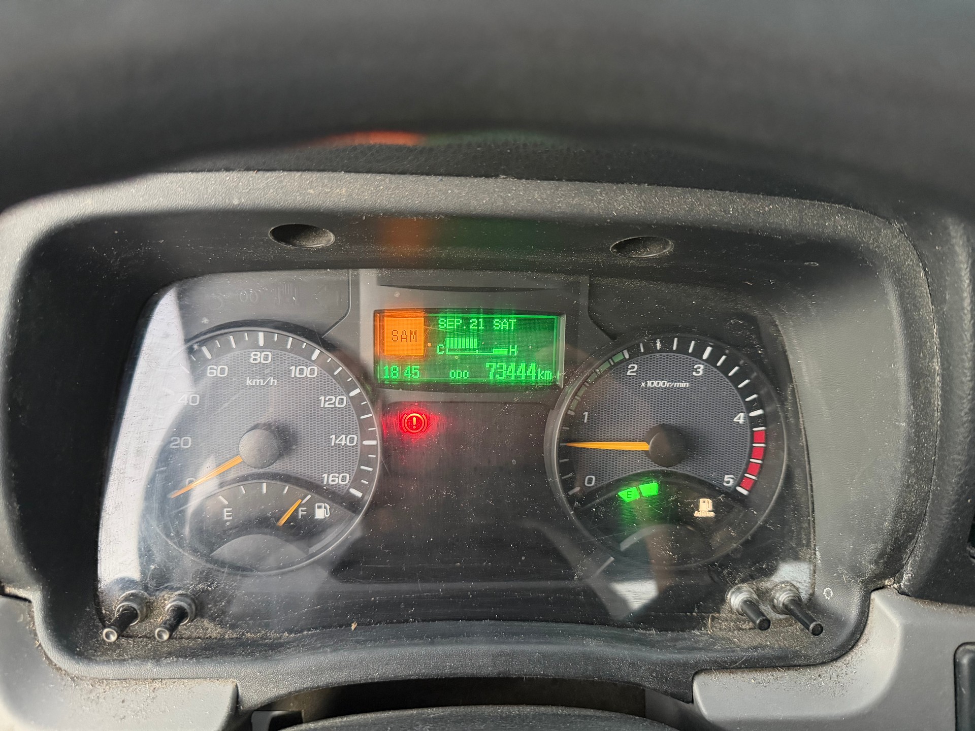 MITSUBISHI FUSO Canter 7C15-image-6