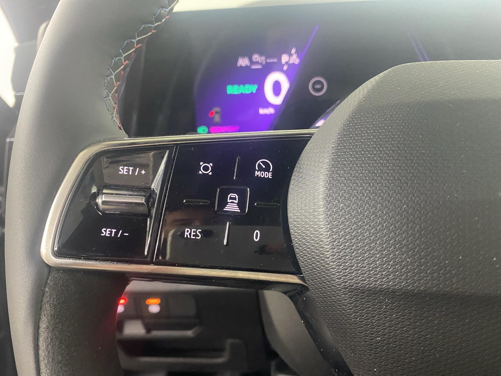 RENAULT Rafale 1.2 E-Tech Hybrid 200 Esprit Alpine-image-15