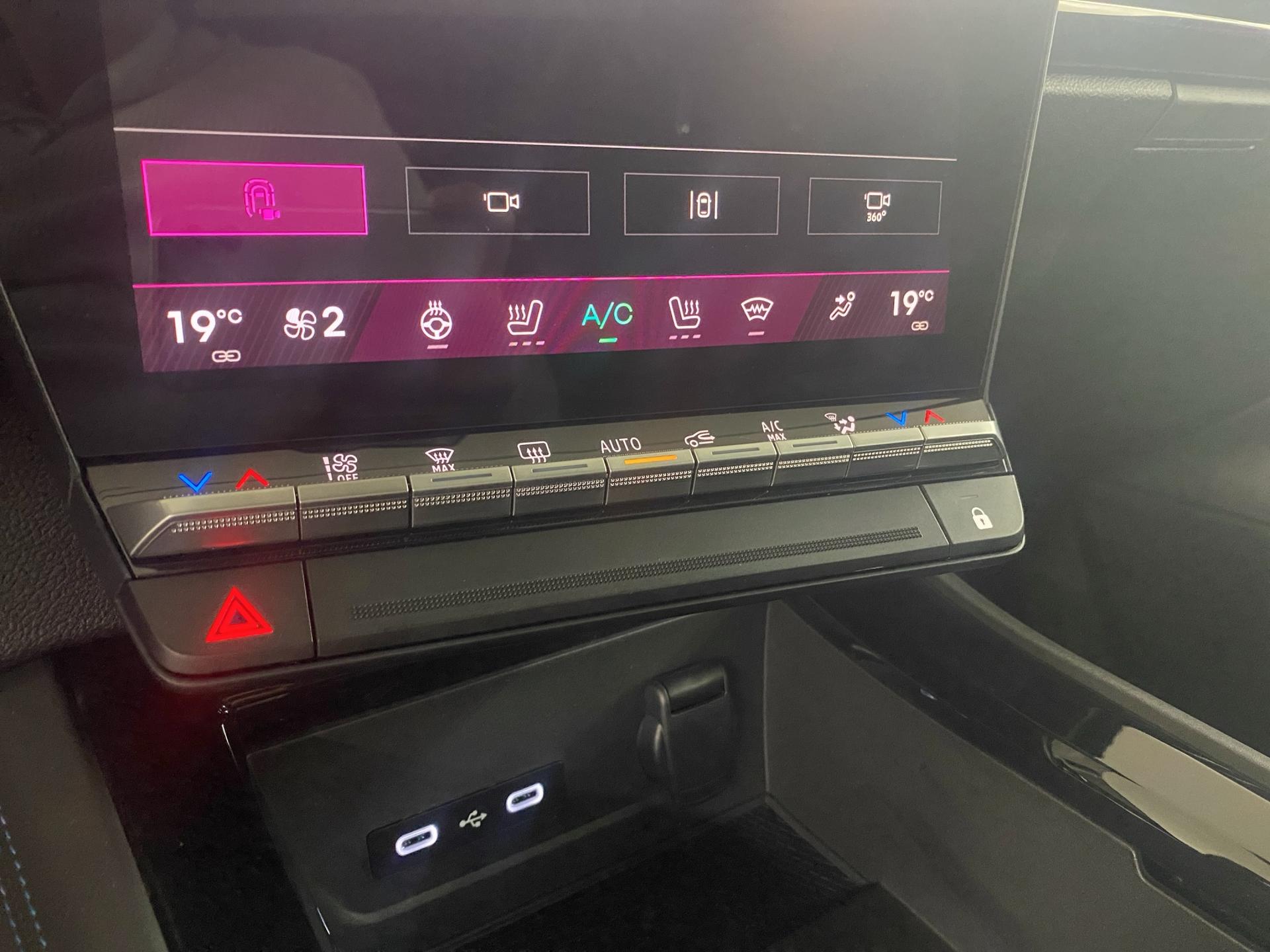 RENAULT Rafale 1.2 E-Tech Hybrid 200 Esprit Alpine-image-20