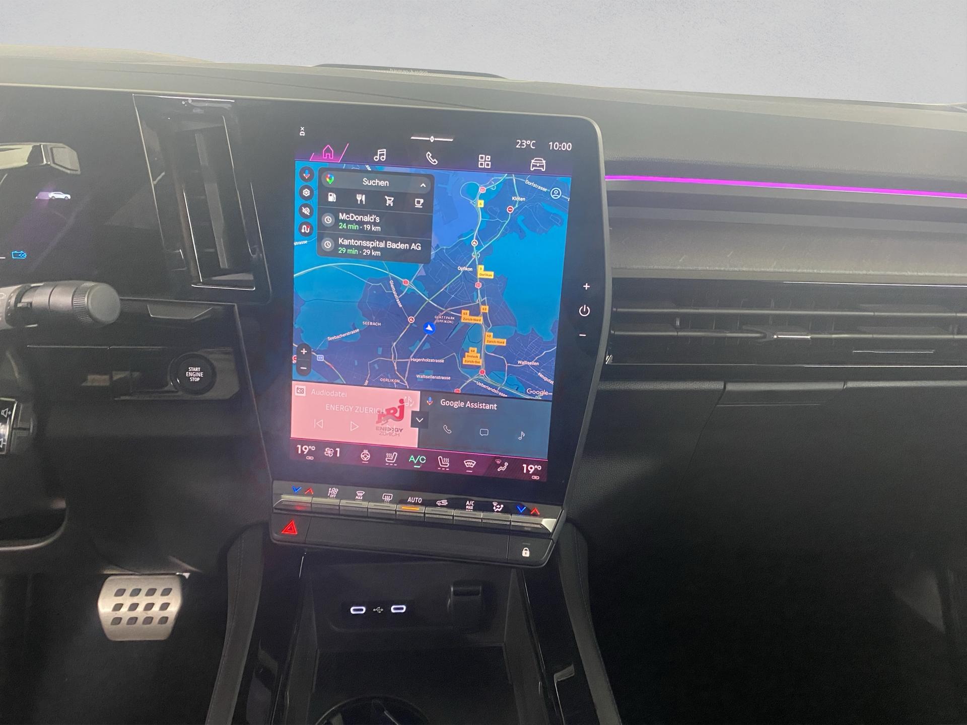 RENAULT Rafale 1.2 E-Tech Hybrid 200 Esprit Alpine-image-12