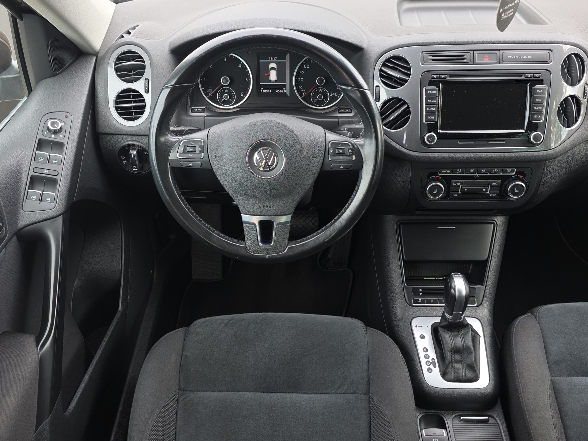 VW Tiguan 2.0 TDI BMT Design 4Motion DSG-image-10