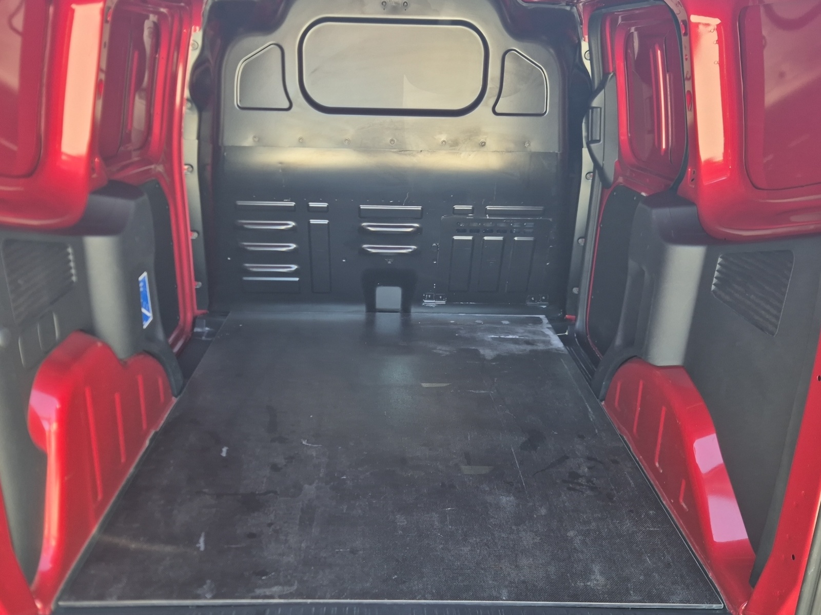 FORD Transit Courier Van 1.0 EcoBoost Trend-image-8