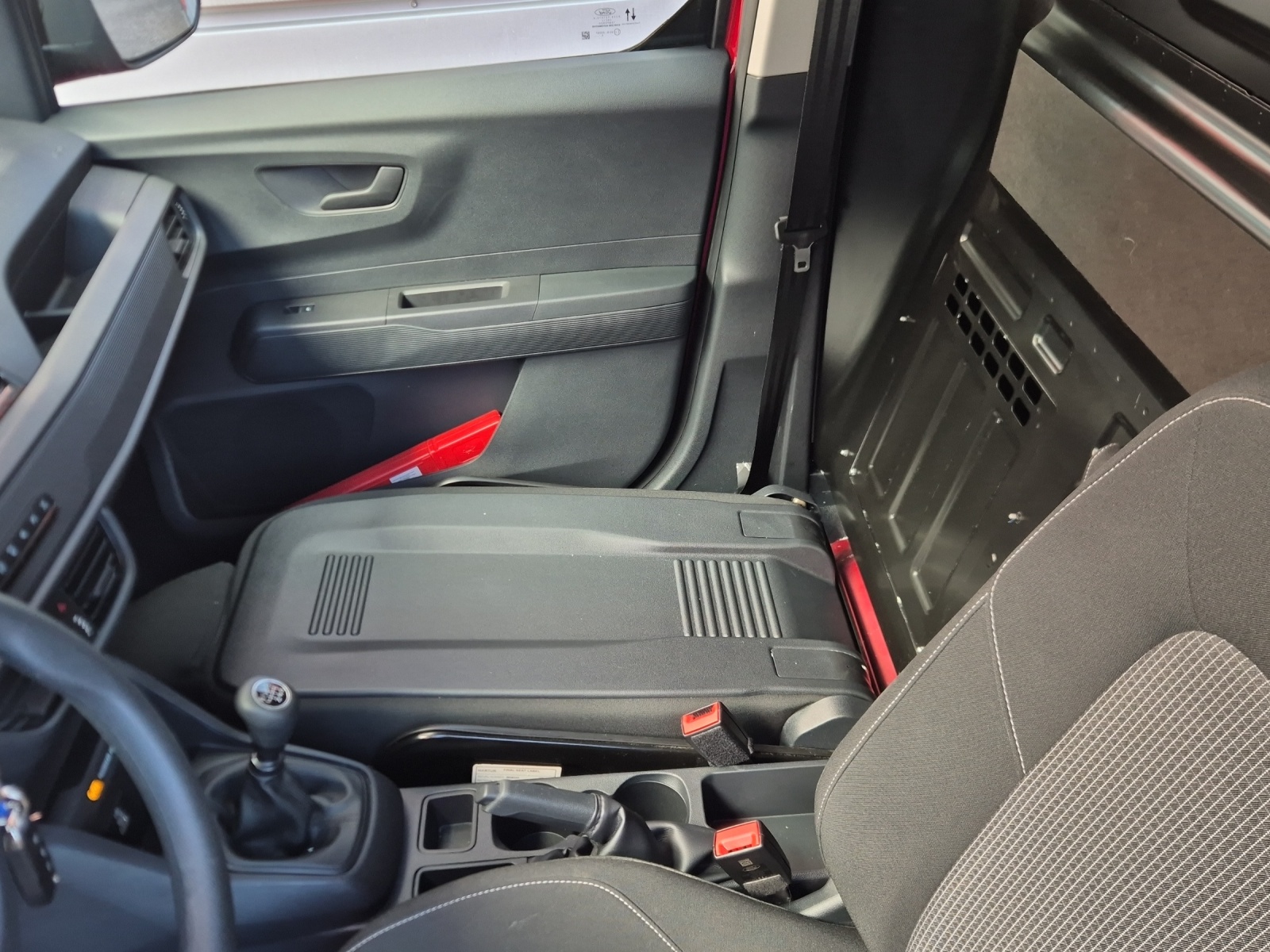 FORD Transit Courier Van 1.0 EcoBoost Trend-image-11