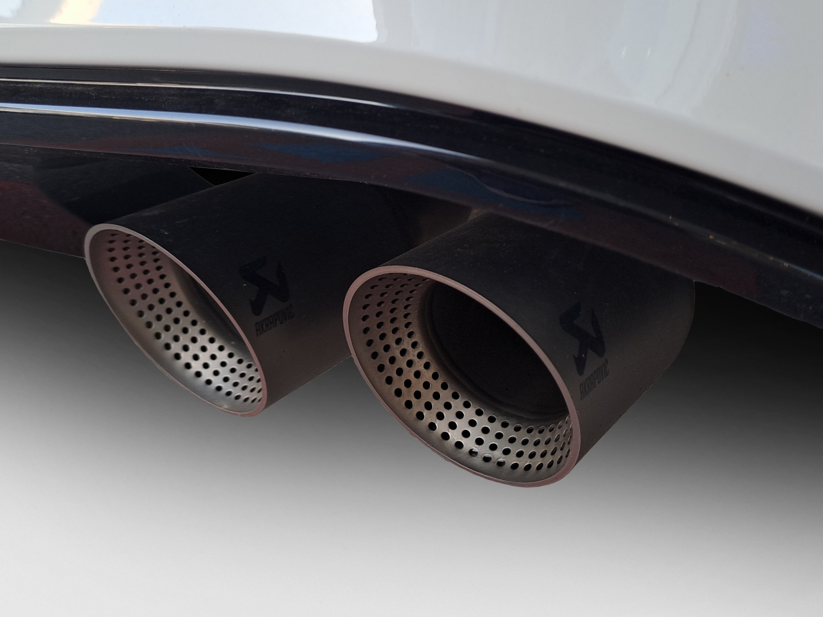 VW T-Roc 2.0 TSI R DSG 4Motion-image-13