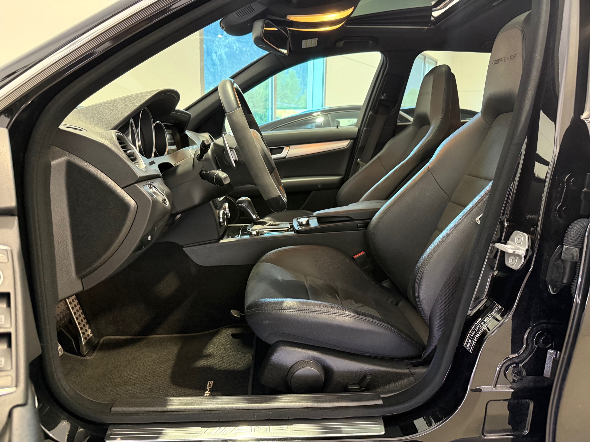 MERCEDES-BENZ C 63 AMG 487 Avantgarde Speedshift MCT-image-9