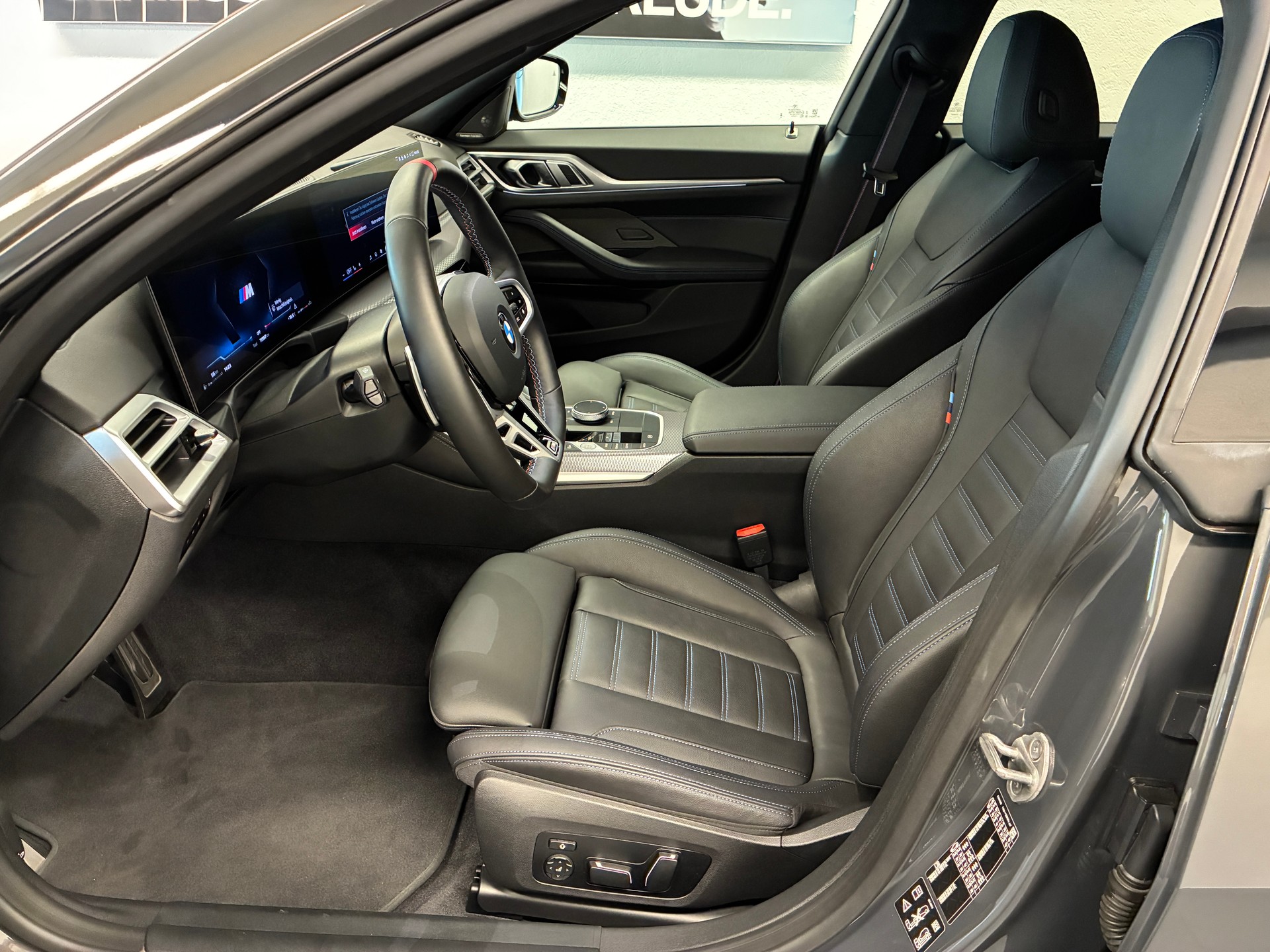 BMW M440i xDrive Gran Coupé-image-7