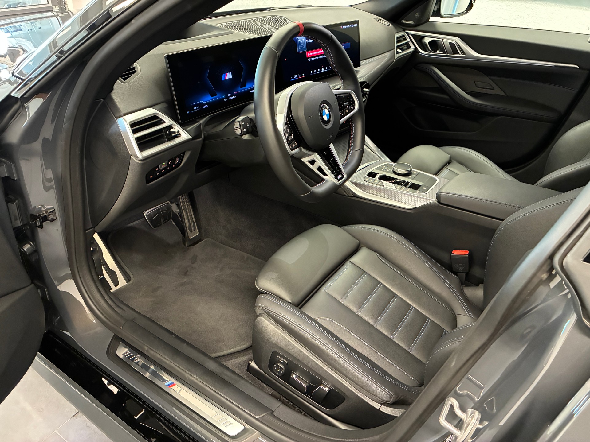 BMW M440i xDrive Gran Coupé-image-8