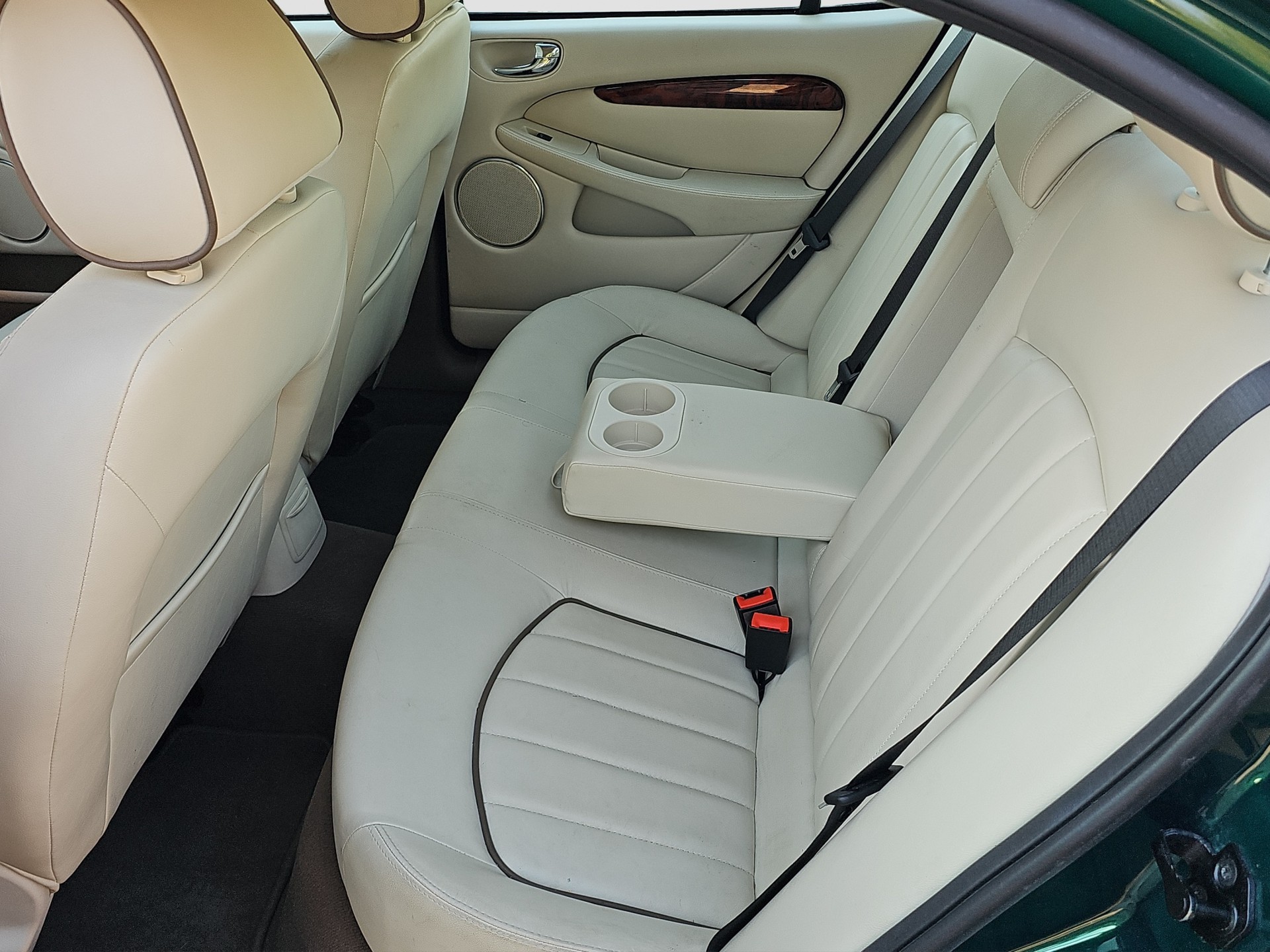 JAGUAR X-Type 3.0 V6 Traction4 Sovereign Anniv. Pack Aut.-image-9