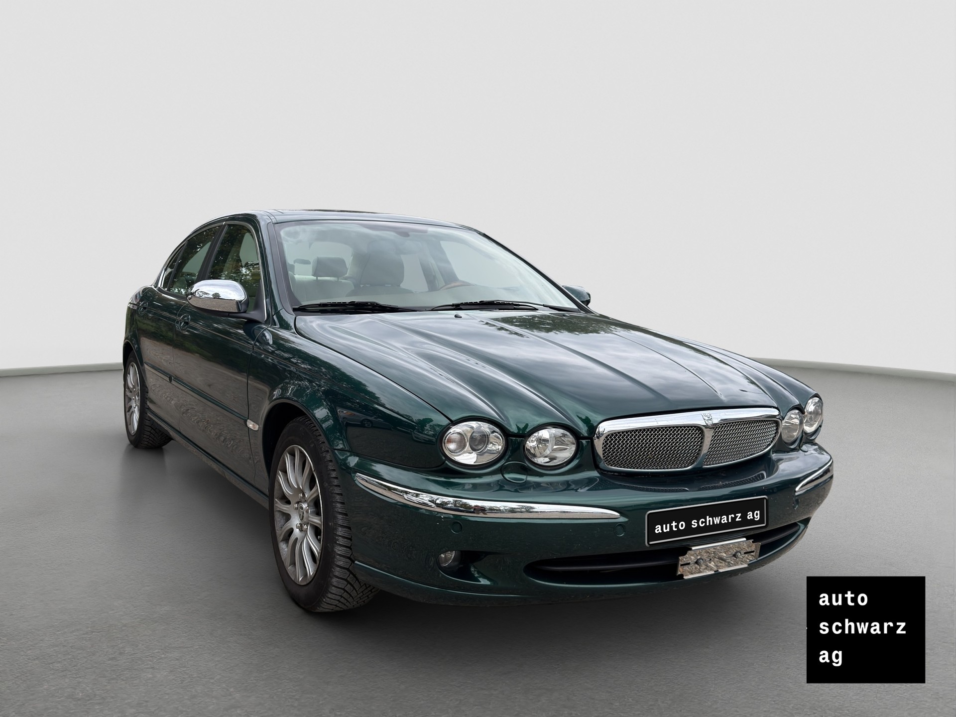 JAGUAR X-Type 3.0 V6 Traction4 Sovereign Anniv. Pack Aut.-image-2