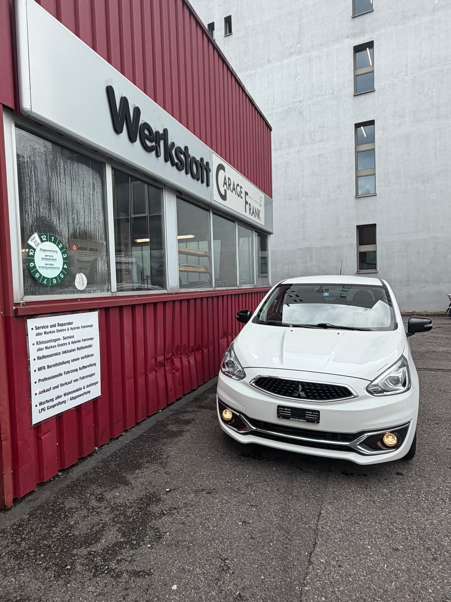 Car photo