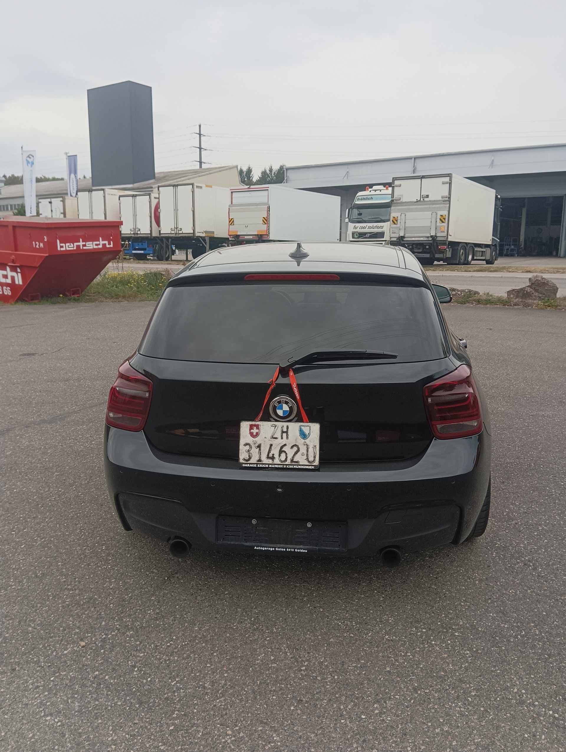 BMW M135i xDrive Steptronic-image-3