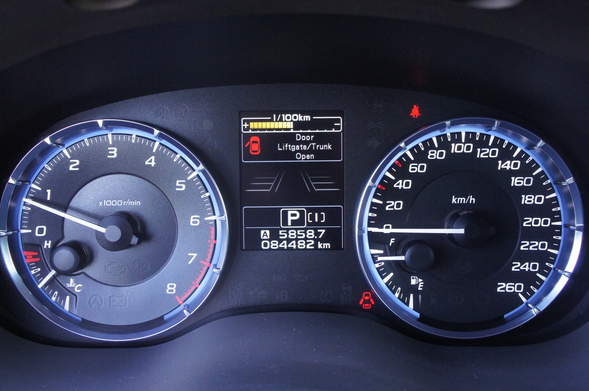 SUBARU Levorg 1.6DIT Swiss AWD Lineartronic-image-13