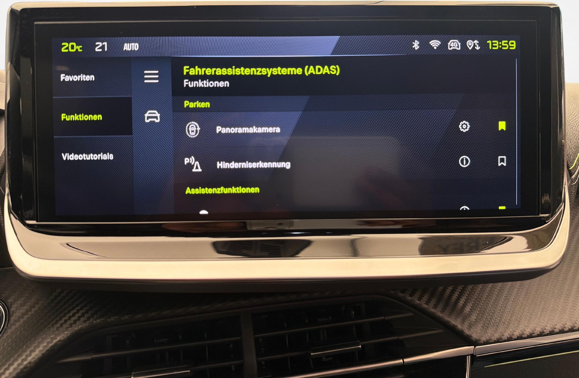 PEUGEOT 208 1.2 Hybrid 145 GT-image-15