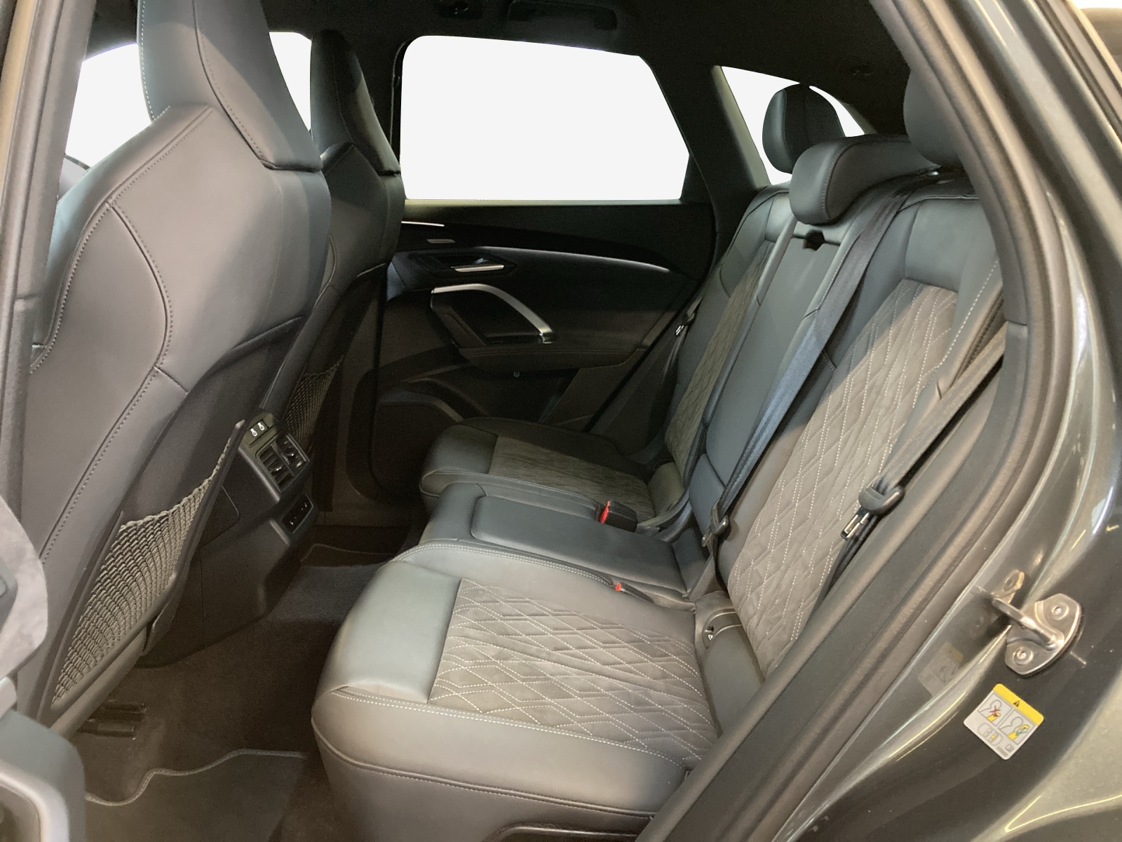 AUDI Q5 TFSI quatto 150 kW S-tronic-image-11