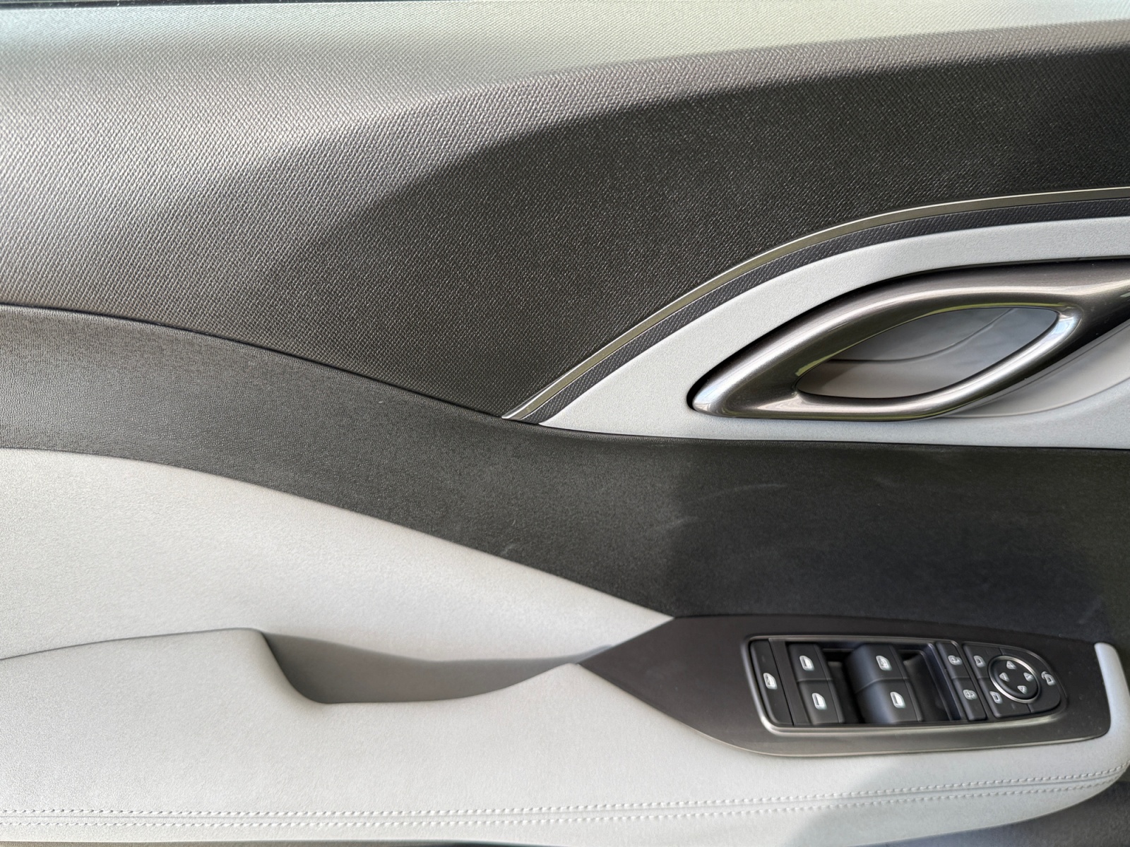 BYD Dolphin Surf 43 kWh Comfort-image-10