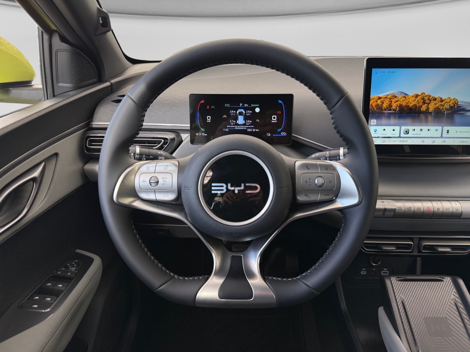 BYD Dolphin Surf 43 kWh Comfort-image-12