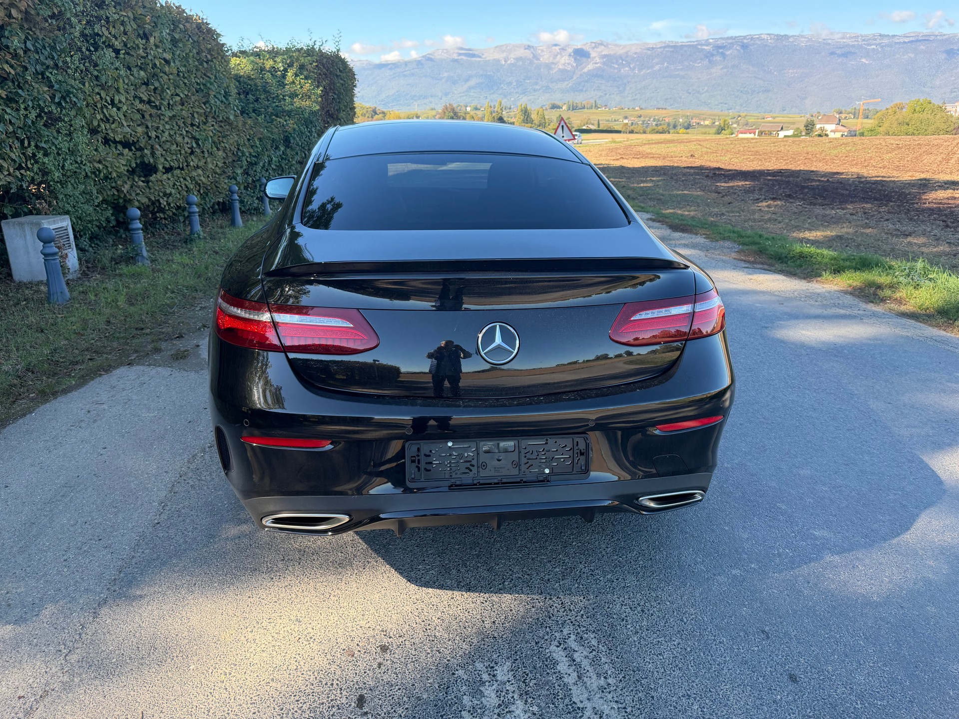 MERCEDES-BENZ E 200 Coupé AMG Line 4 Matic 9G-Tronic-image-3