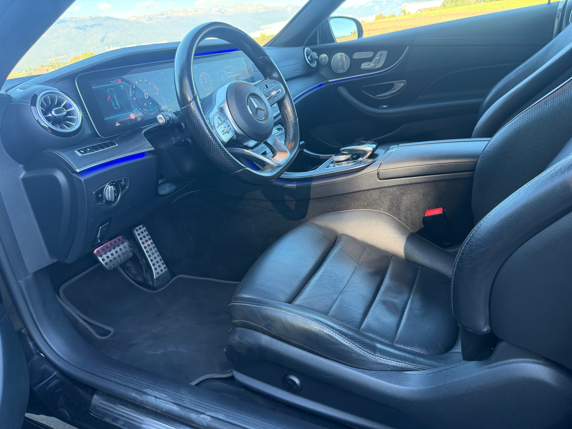 MERCEDES-BENZ E 200 Coupé AMG Line 4 Matic 9G-Tronic-image-9