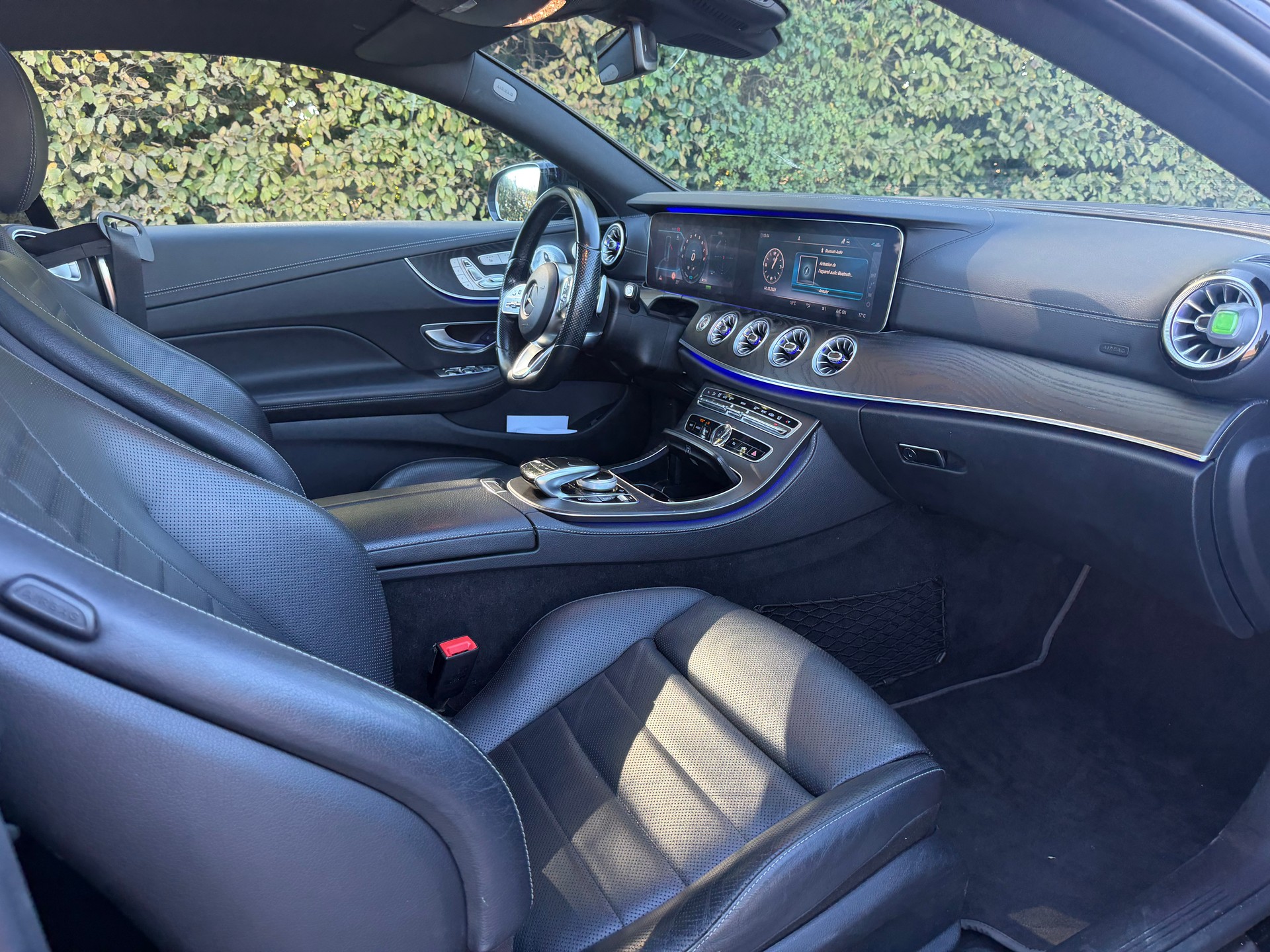 MERCEDES-BENZ E 200 Coupé AMG Line 4 Matic 9G-Tronic-image-7