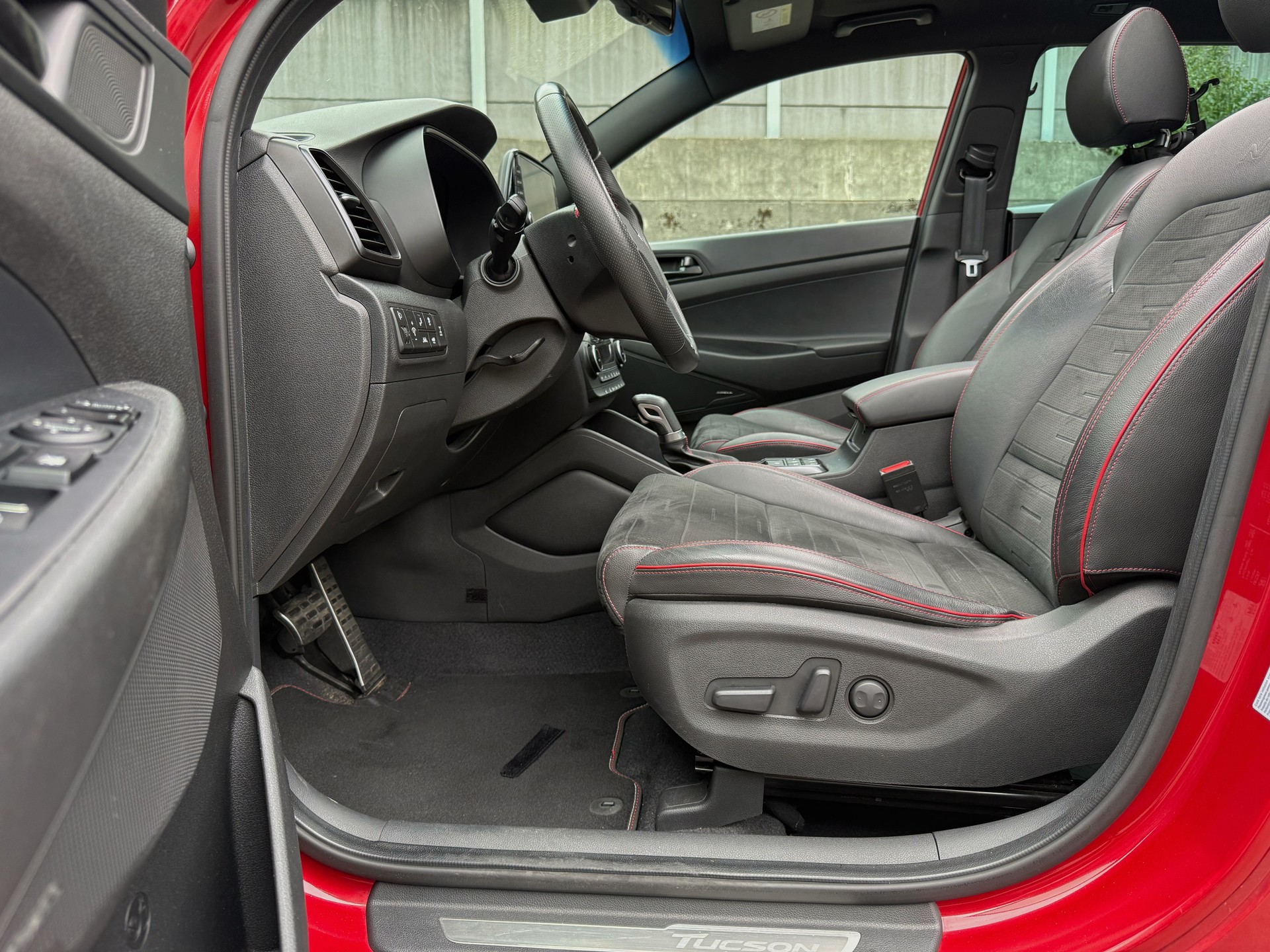 HYUNDAI Tucson 2.0 CRDI N-Line Mild Hybrid 4WD Automatic | Panorama | 360° | ACC | 65’000 km-image-5
