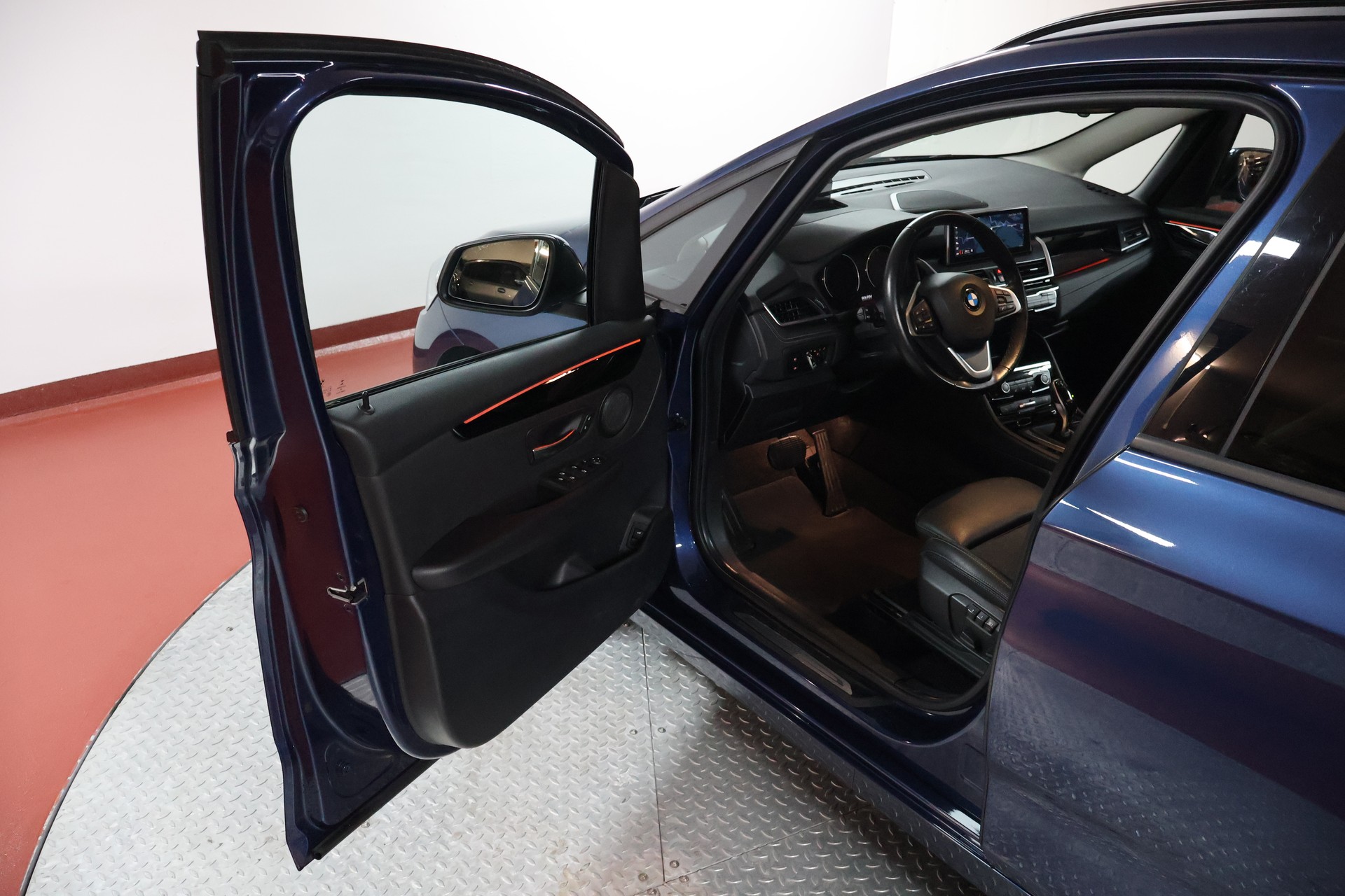BMW 218d xDrive Gran Tourer Steptronic Sport Line-image-4