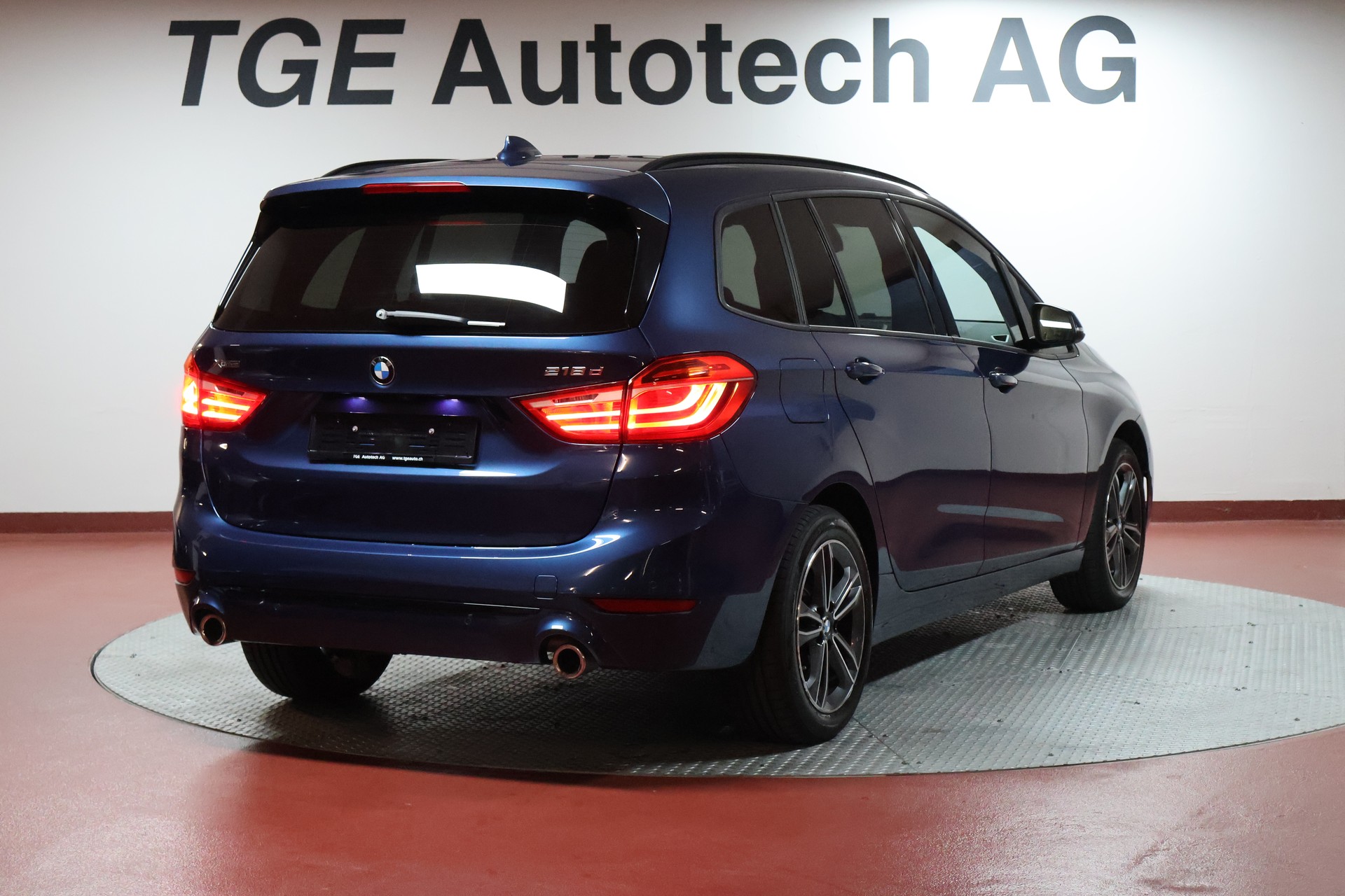 BMW 218d xDrive Gran Tourer Steptronic Sport Line-image-15