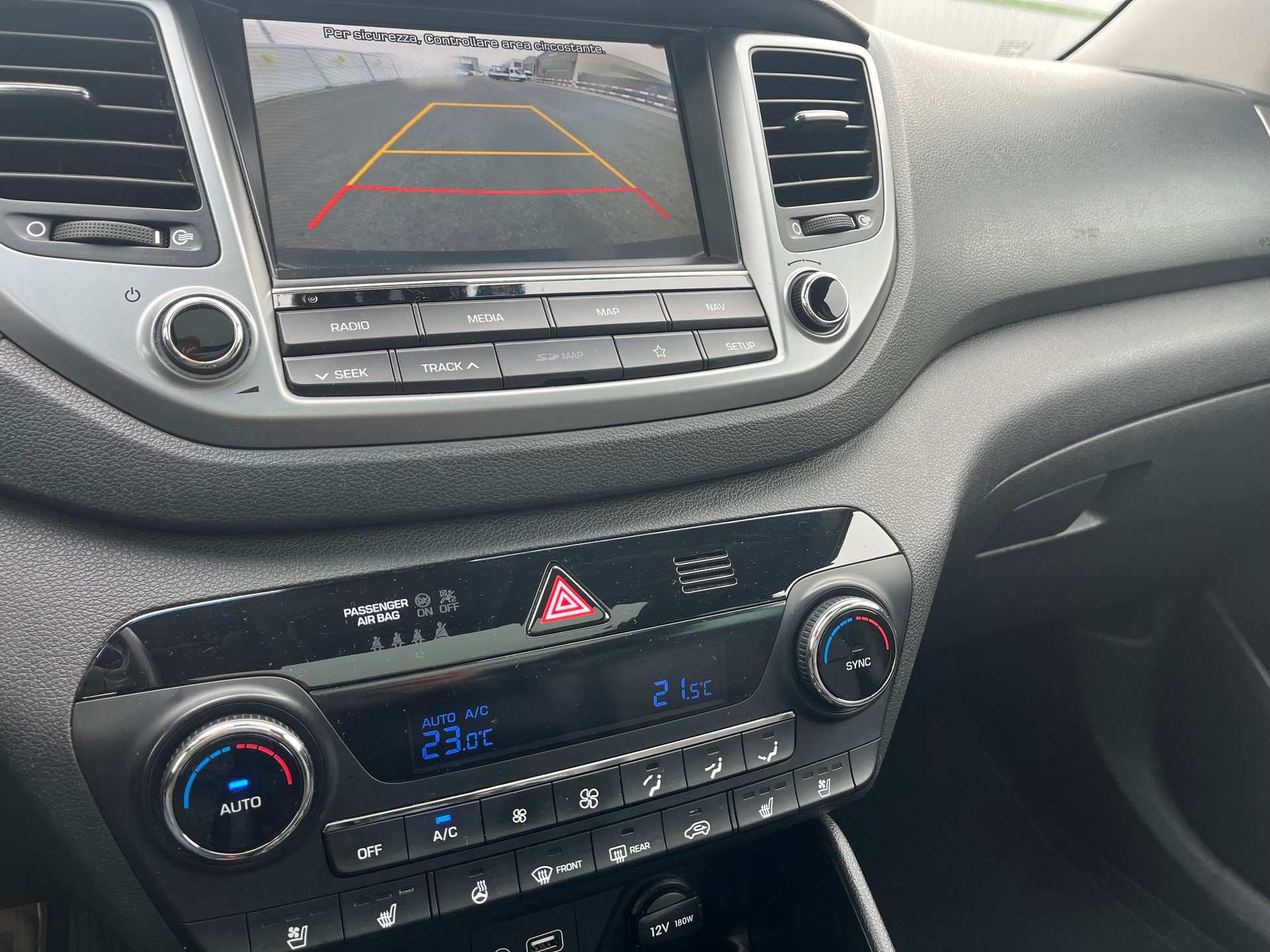 HYUNDAI Tucson 2.0 CRDI Vertex 4WD Automatic-image-7