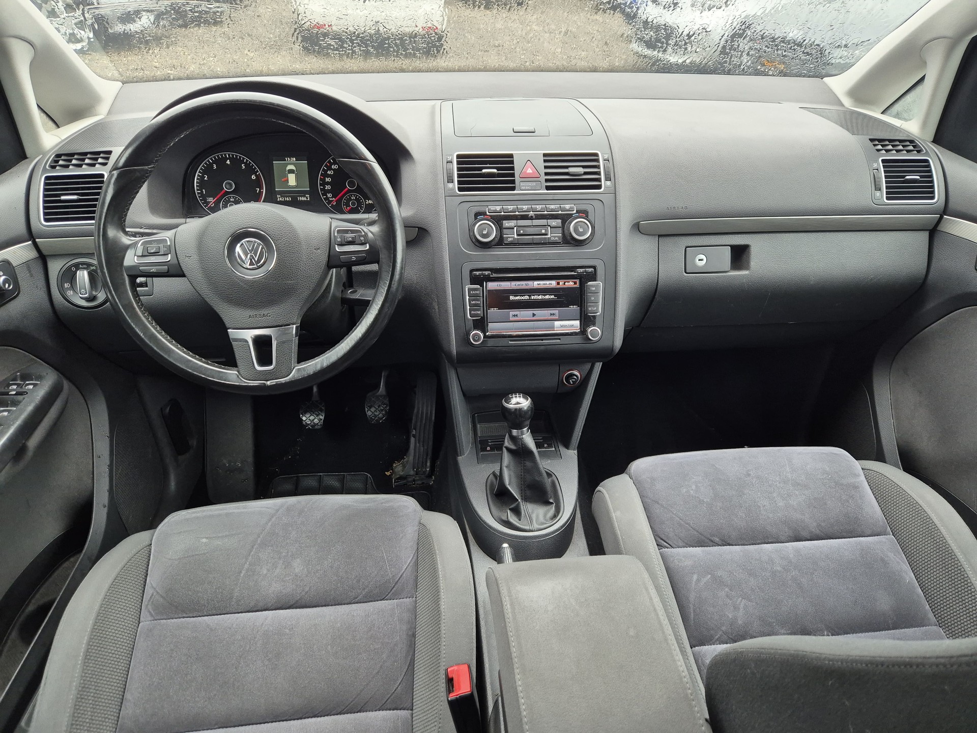 VW Touran 1.4 TSI Highline-image-11
