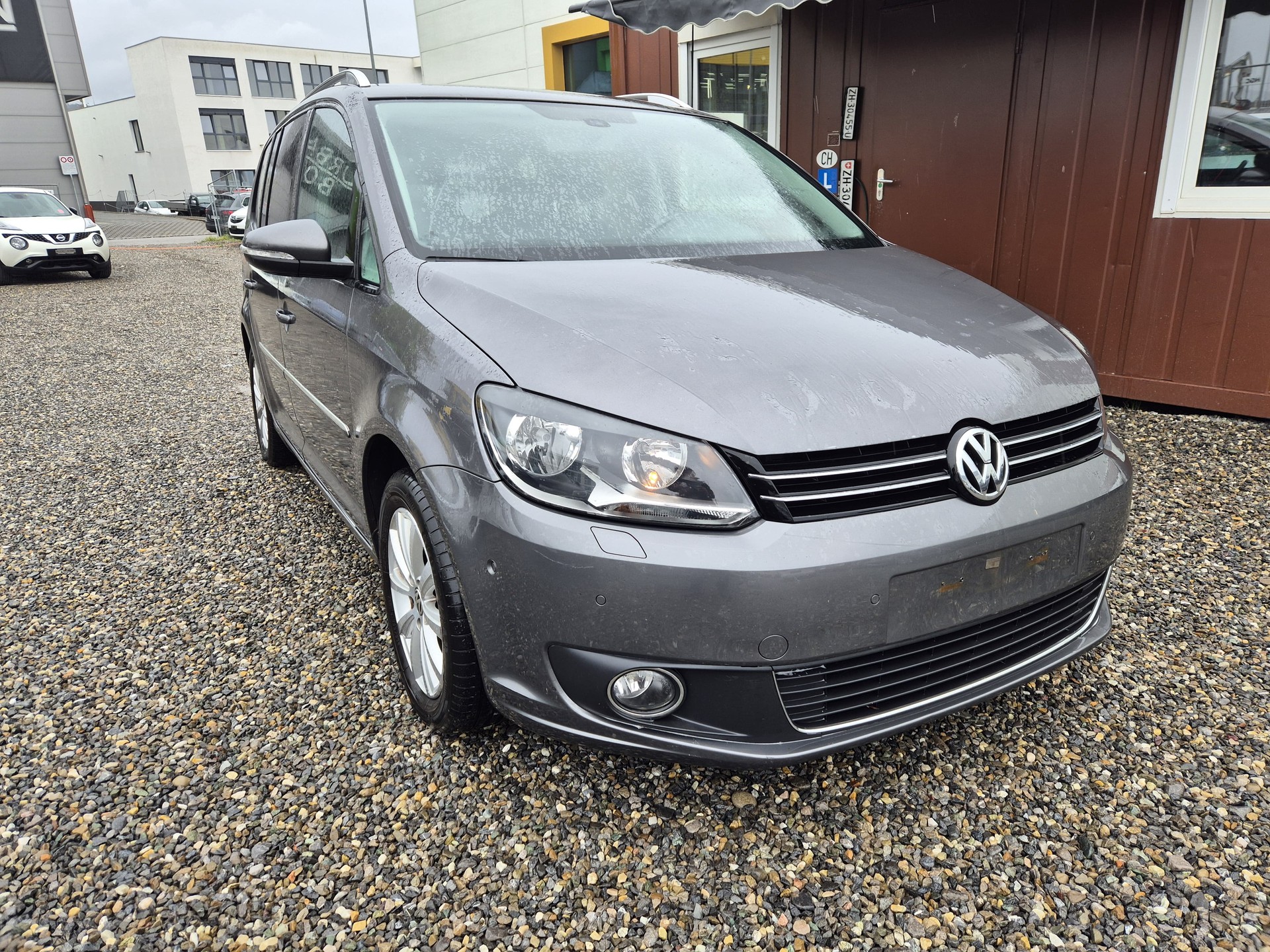 VW Touran 1.4 TSI Highline-image-2