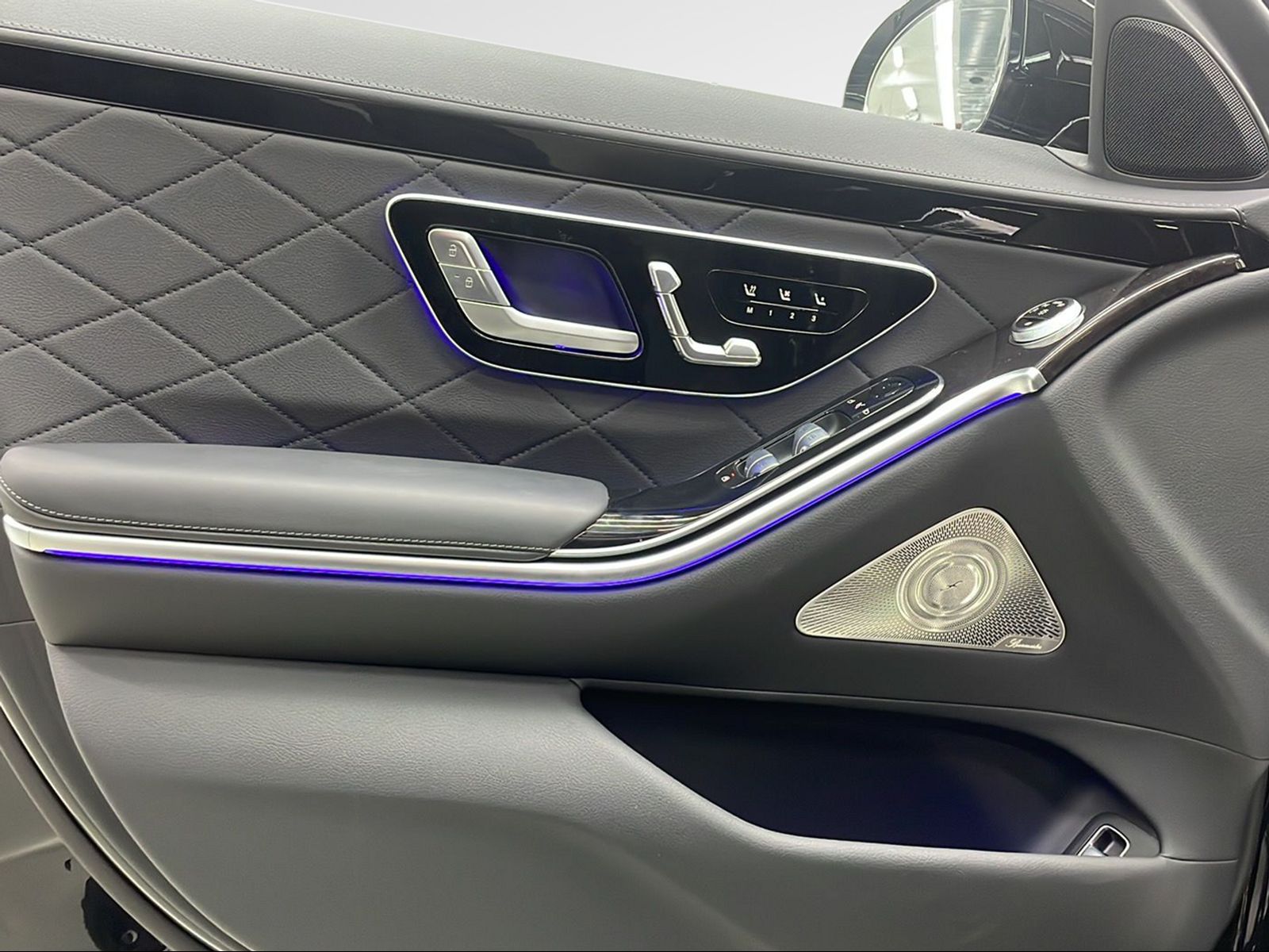 MERCEDES-BENZ S 580 Lang 4Matic AMG Line 9G-Tronic-image-10