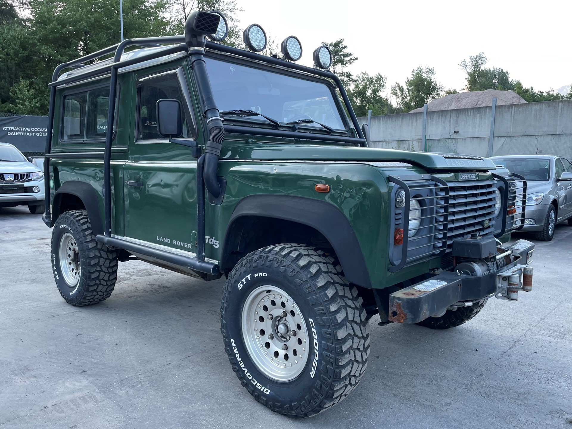 LAND ROVER Defender 90 SoftTop 2.5 Td5-image-1