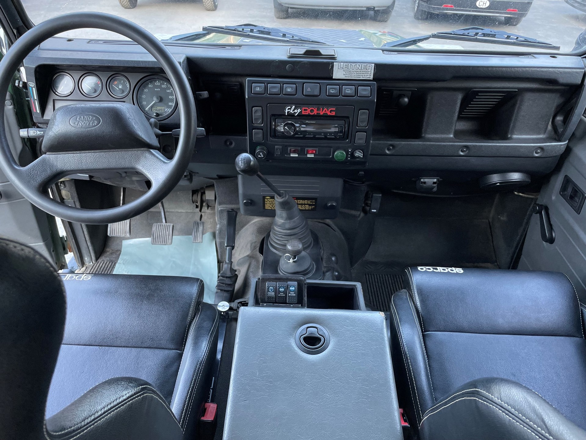 LAND ROVER Defender 90 SoftTop 2.5 Td5-image-10