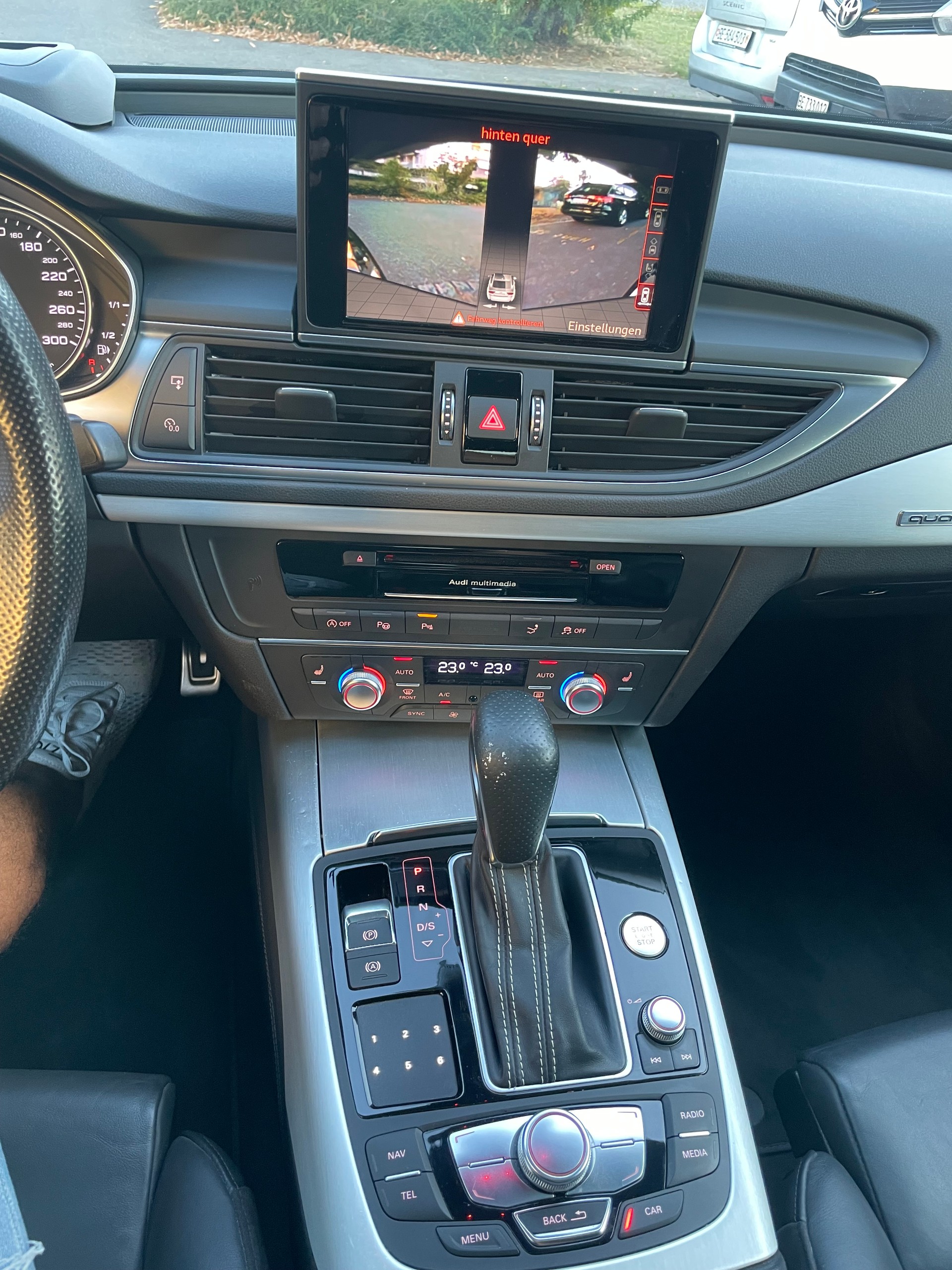 AUDI A7 Sportback 3.0 BiTDI quattro tiptronic 385PS-image-12