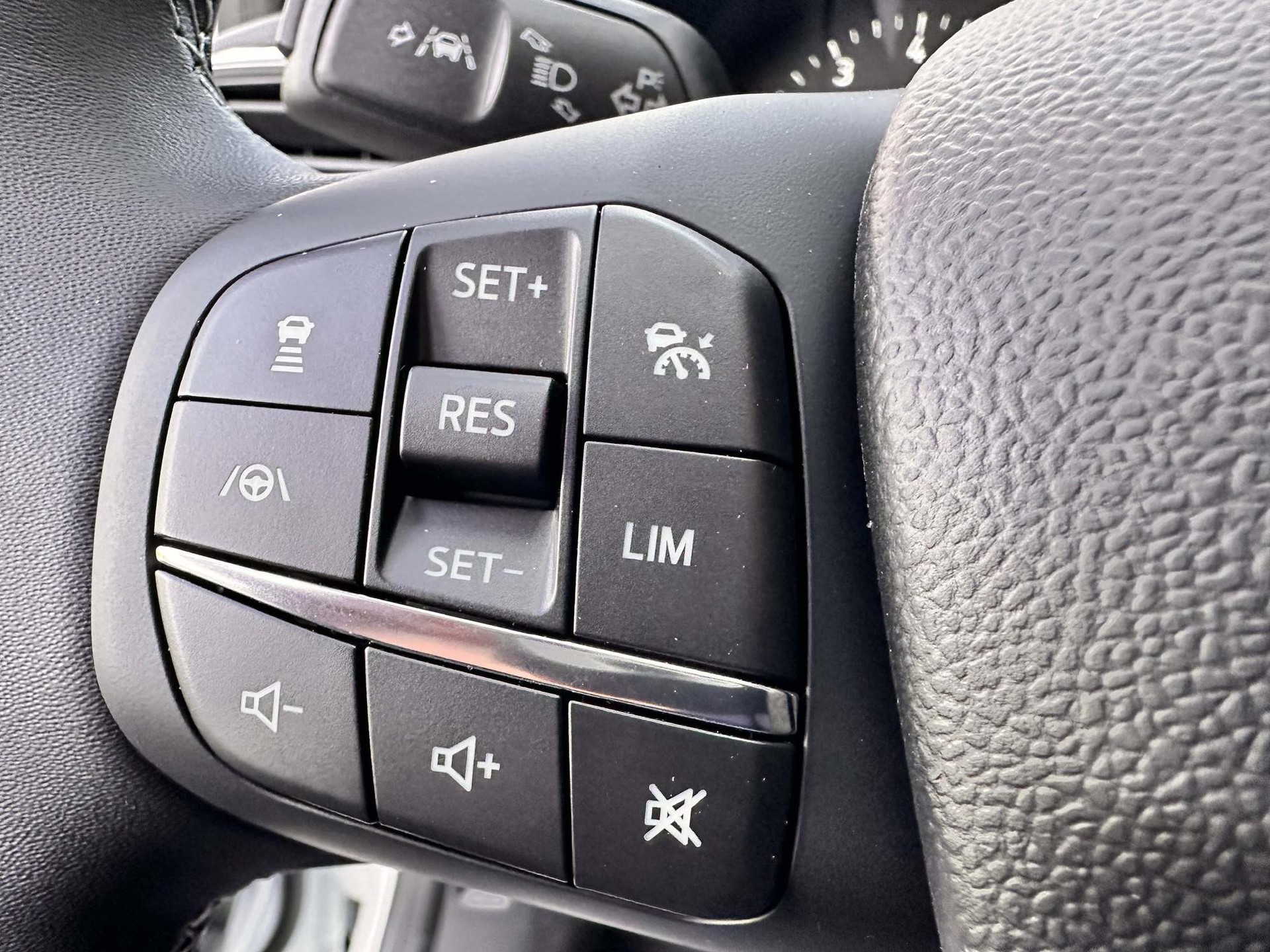 FORD Puma 1.0 EcoB Hybrid 125 Titanium-image-13
