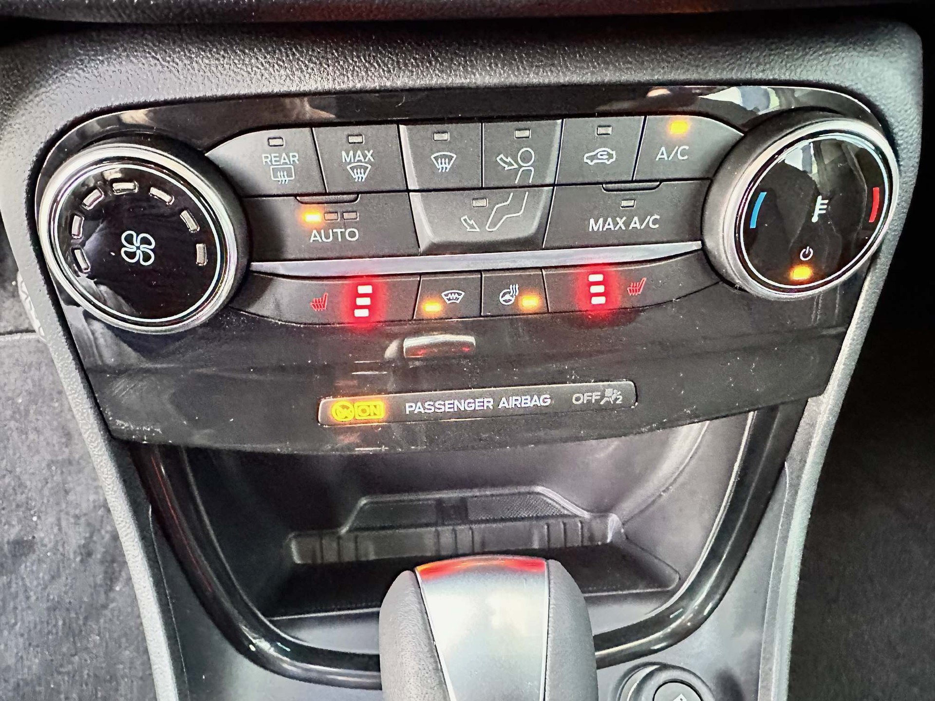 FORD Puma 1.0 EcoB Hybrid 125 Titanium-image-11