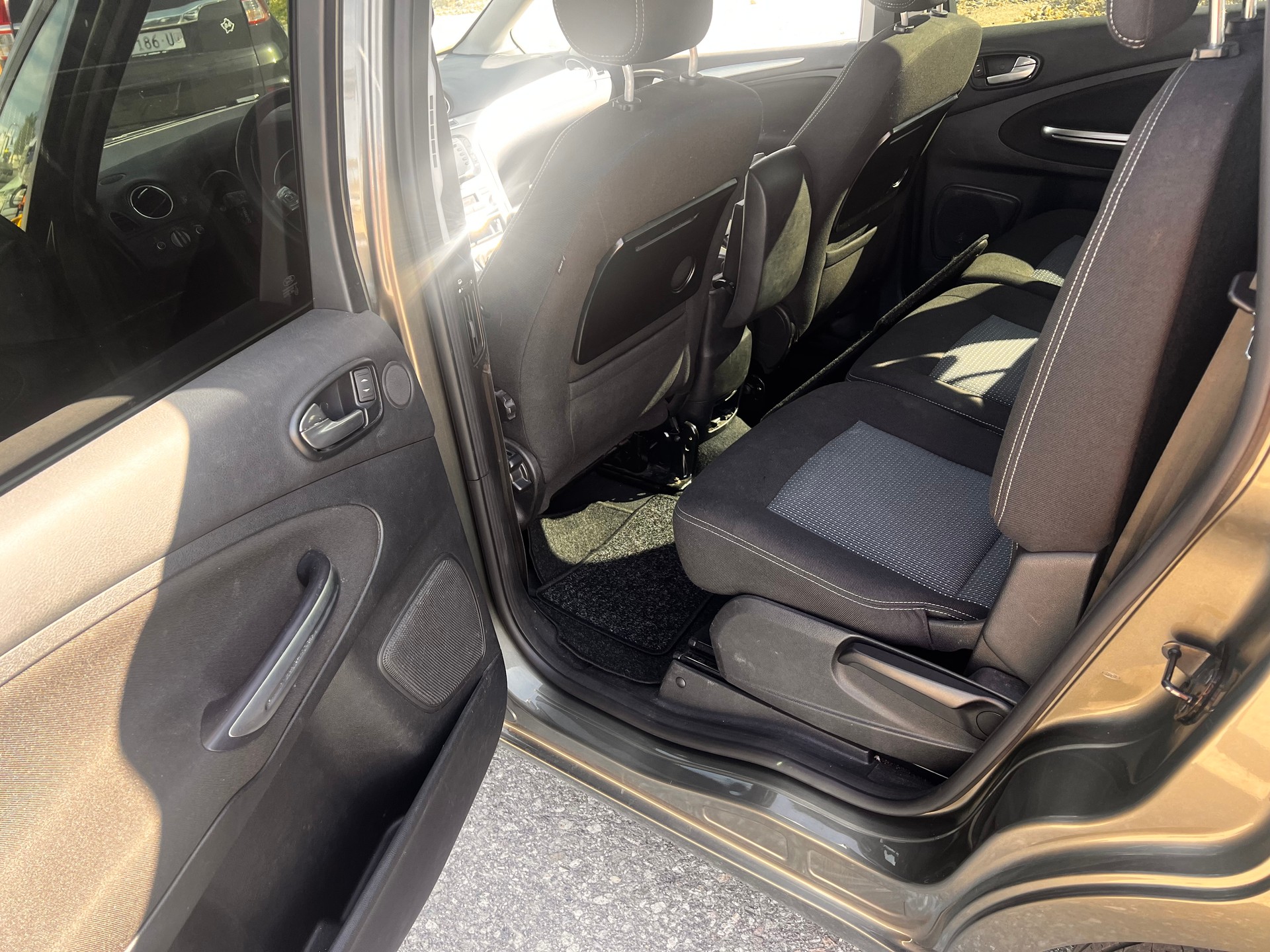 FORD Galaxy 1.6 SCTi Carving-image-9