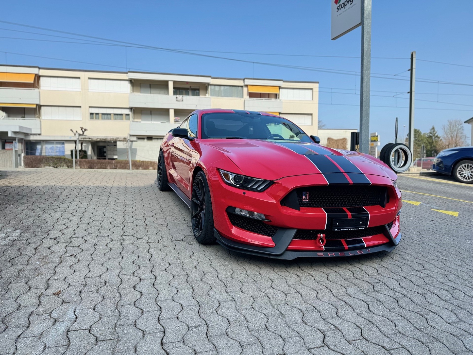 FORD GT 350 Shelby-showroom-element-1